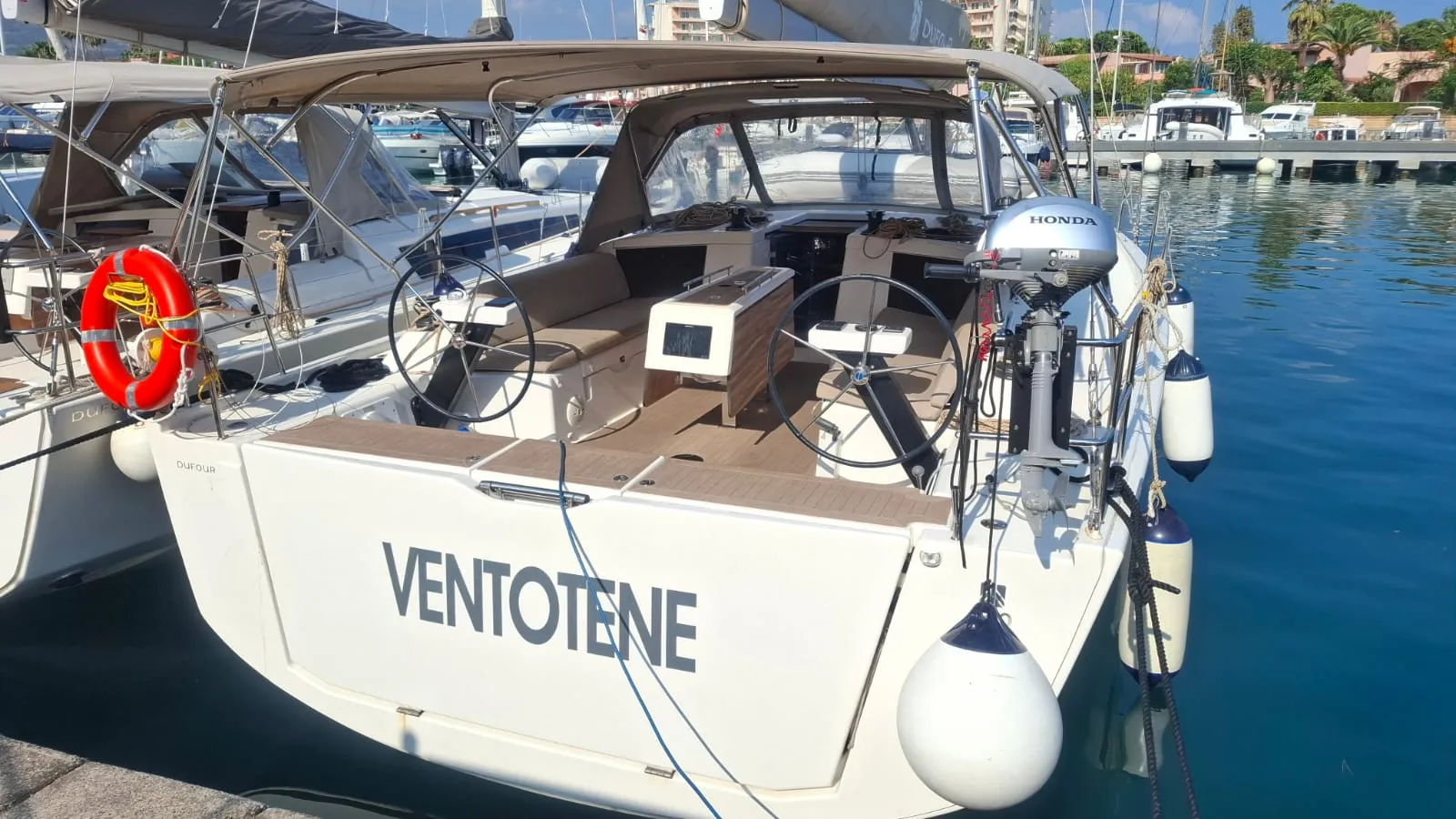 Dufour 430 Ventotene — yacht photo 17