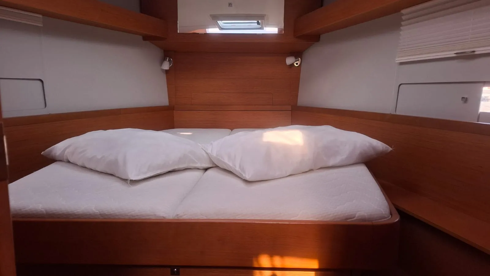 Dufour 430 Ventotene — yacht photo 3