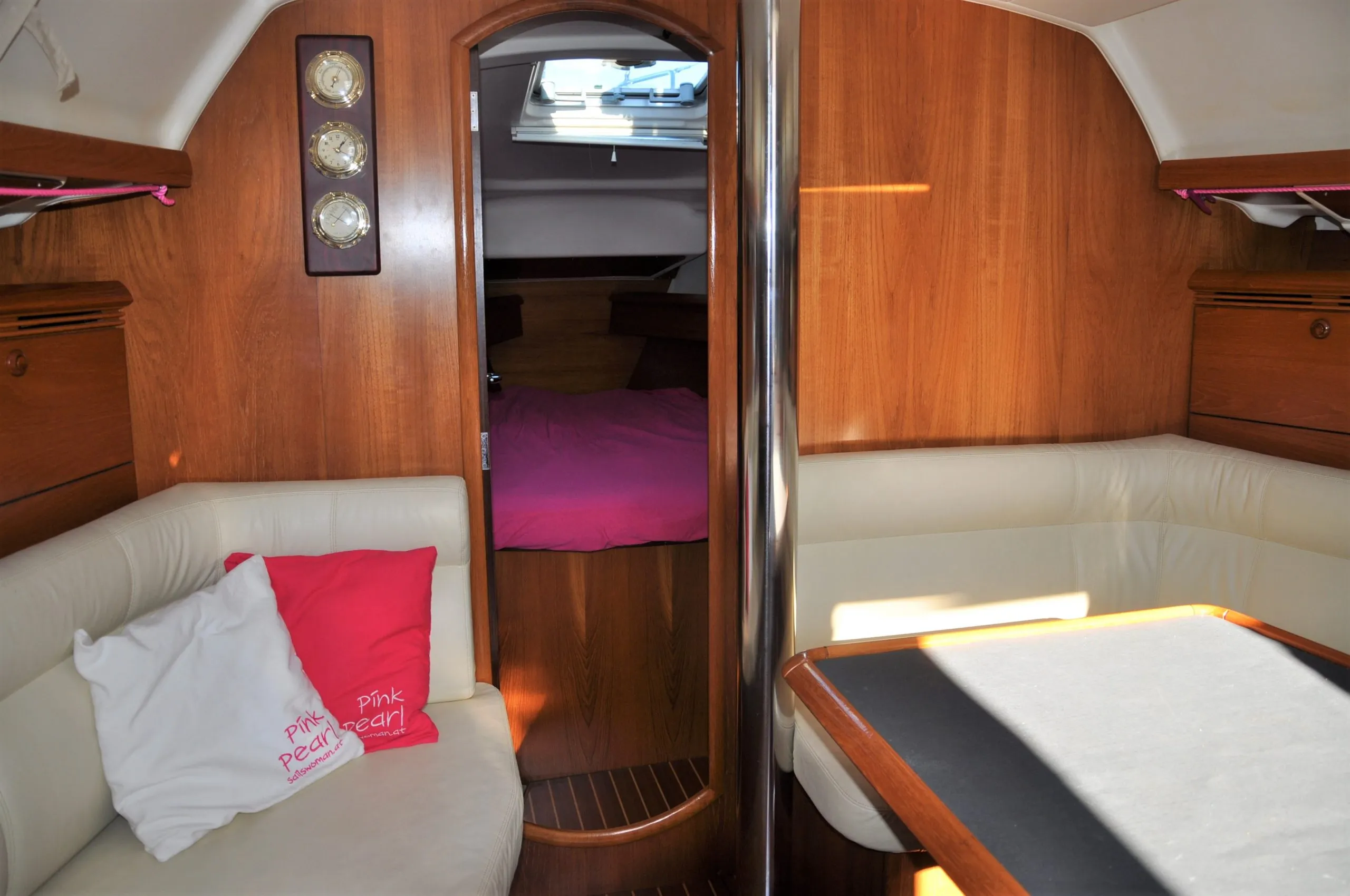 Sun Odyssey 37 Pink Pearl — yacht photo 2