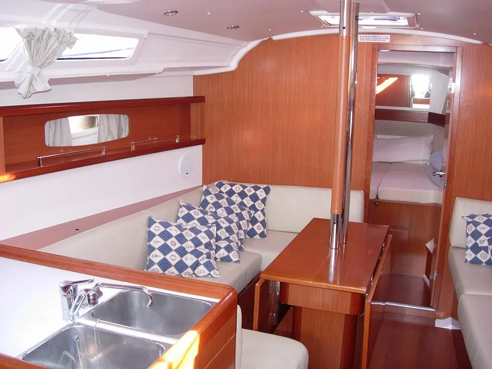 Oceanis 37 Tristaina — foto dello yacht n. 13