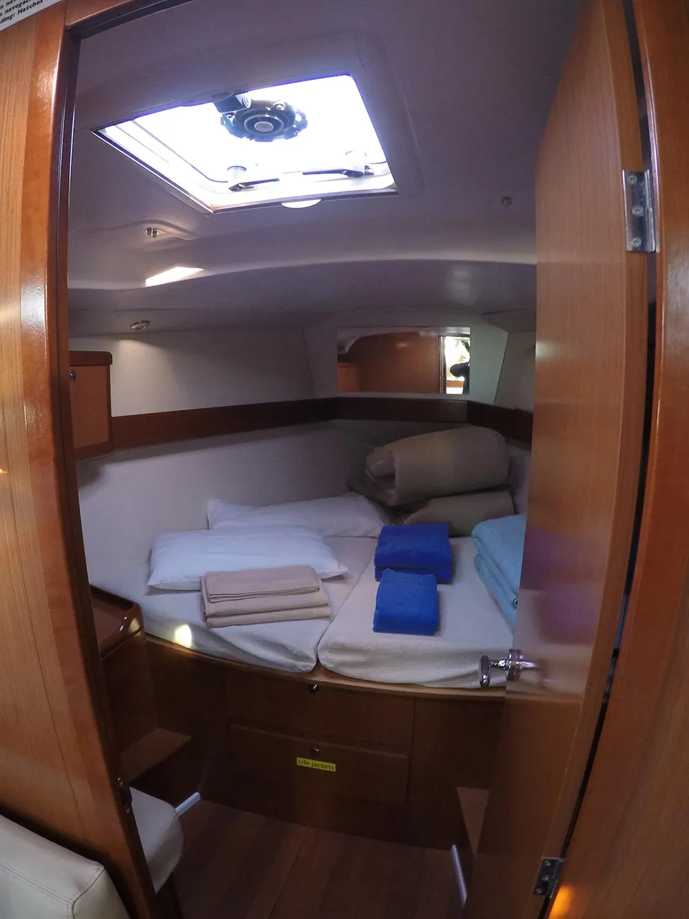 Oceanis 37 Tristaina — foto dello yacht n. 3