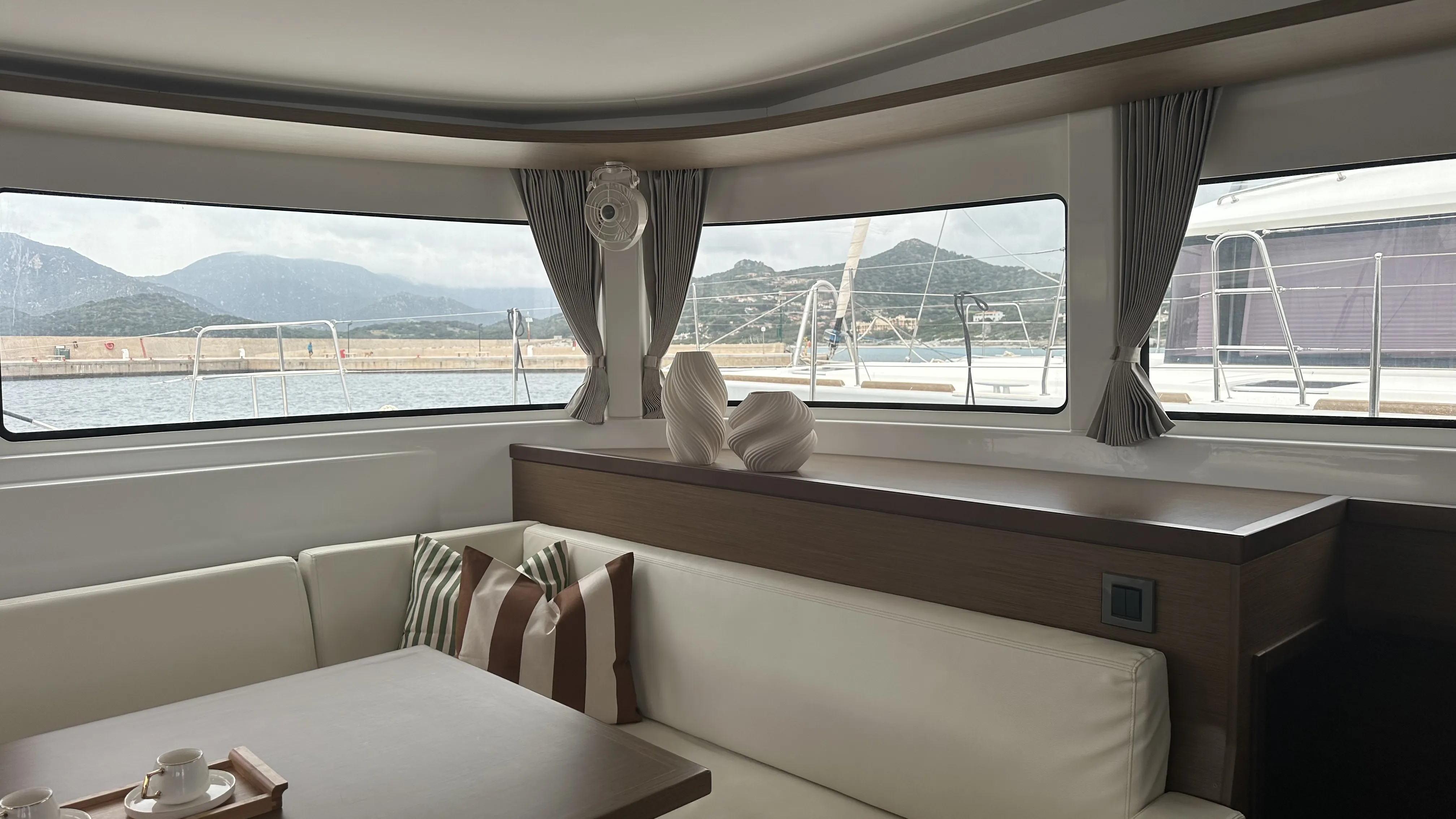 Lagoon 46 Sbronzo — yacht photo 2