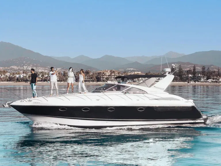 Fairlane Targa 43 Better Late Than Never — yacht photo 7