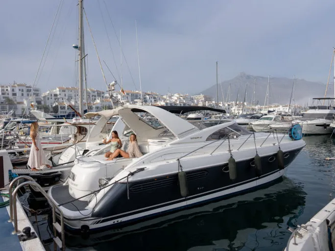 Fairlane Targa 43 Better Late Than Never — yacht photo 1