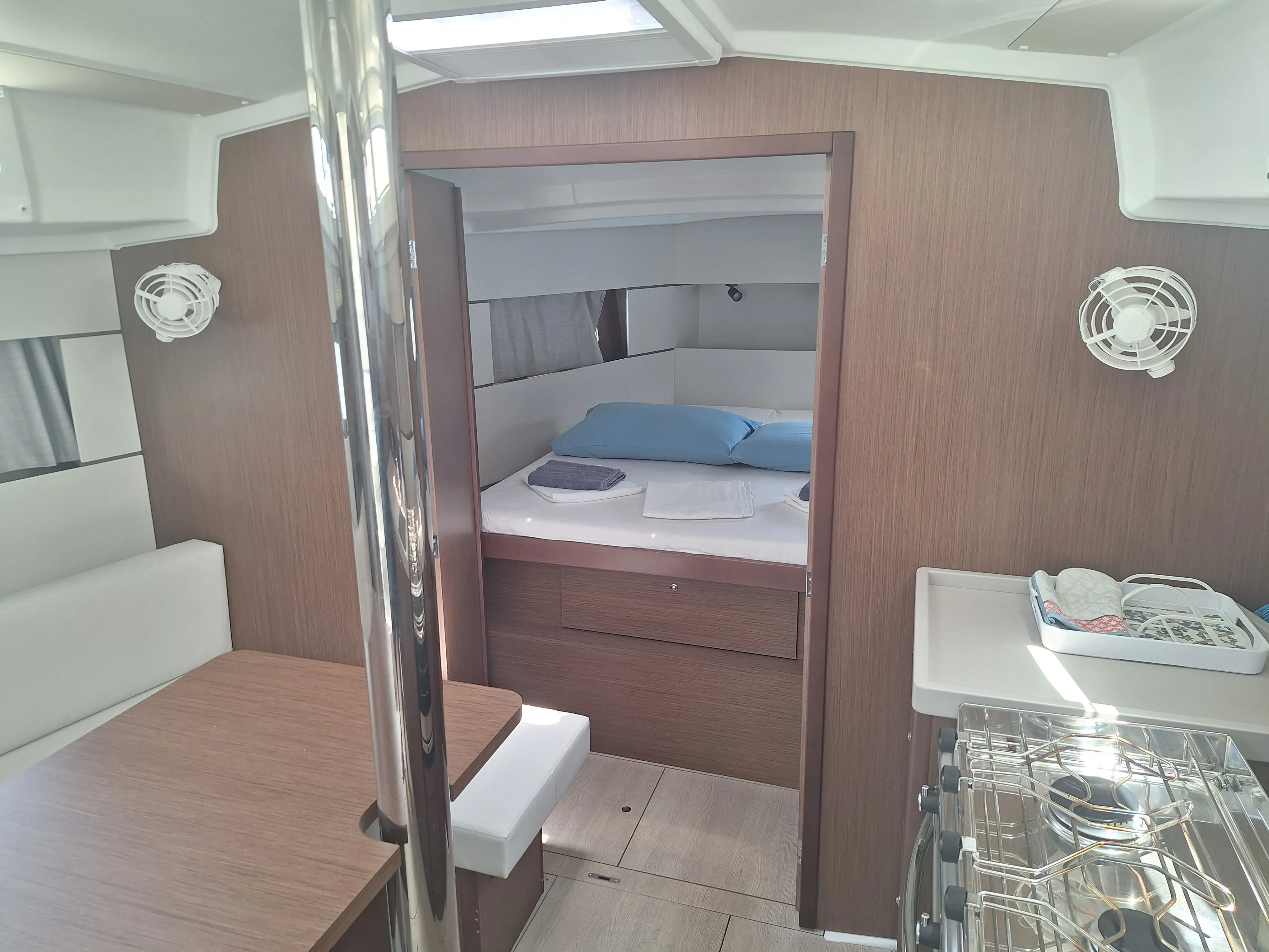 Oceanis 38.1 Pura Vida — фотография яхты 3