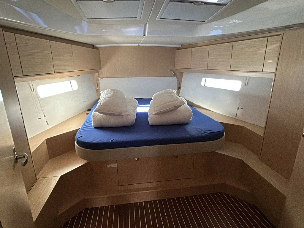 Bavaria C46 TOPAZ — фотография яхты 12