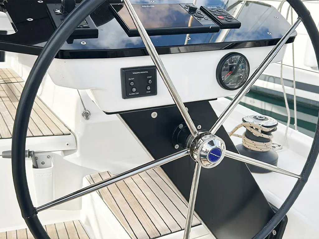 Dufour 470 AN — фотография яхты 12