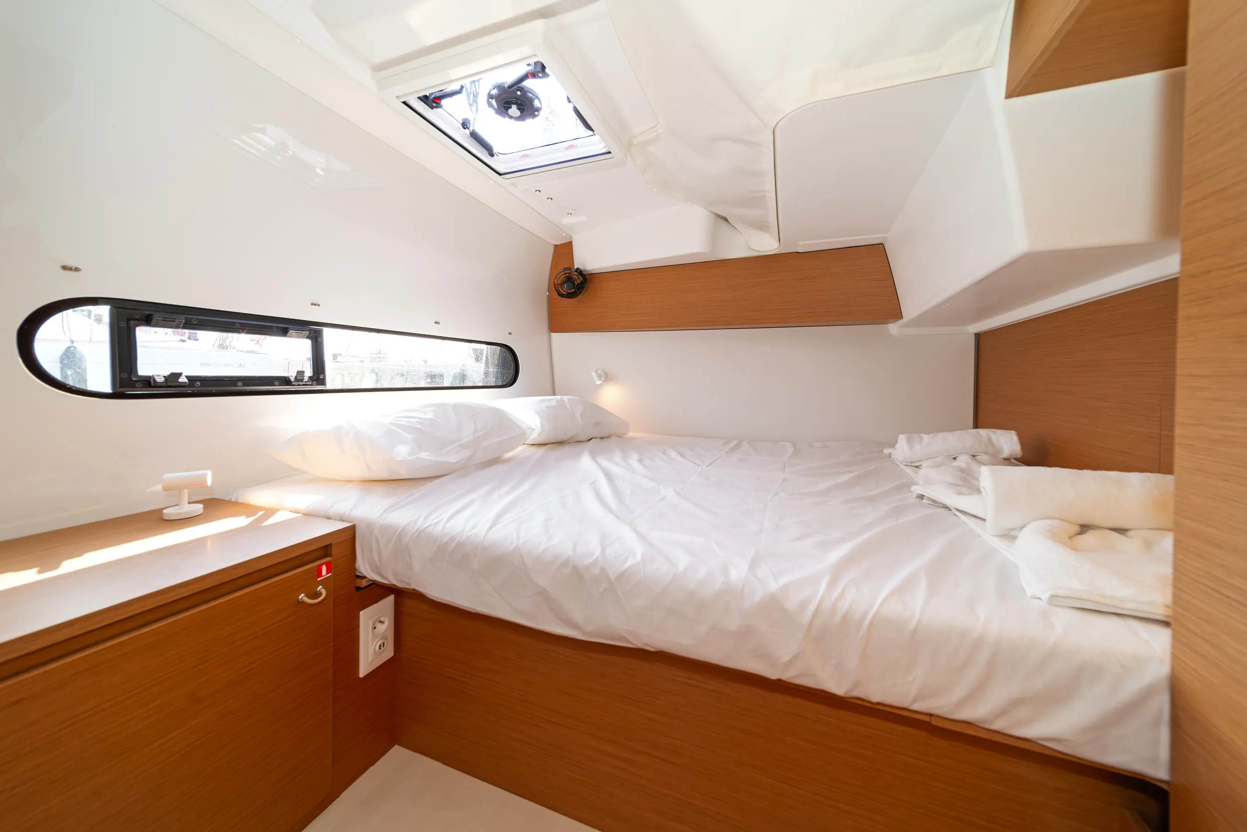 Excess 11 One Kiss — yacht photo 7