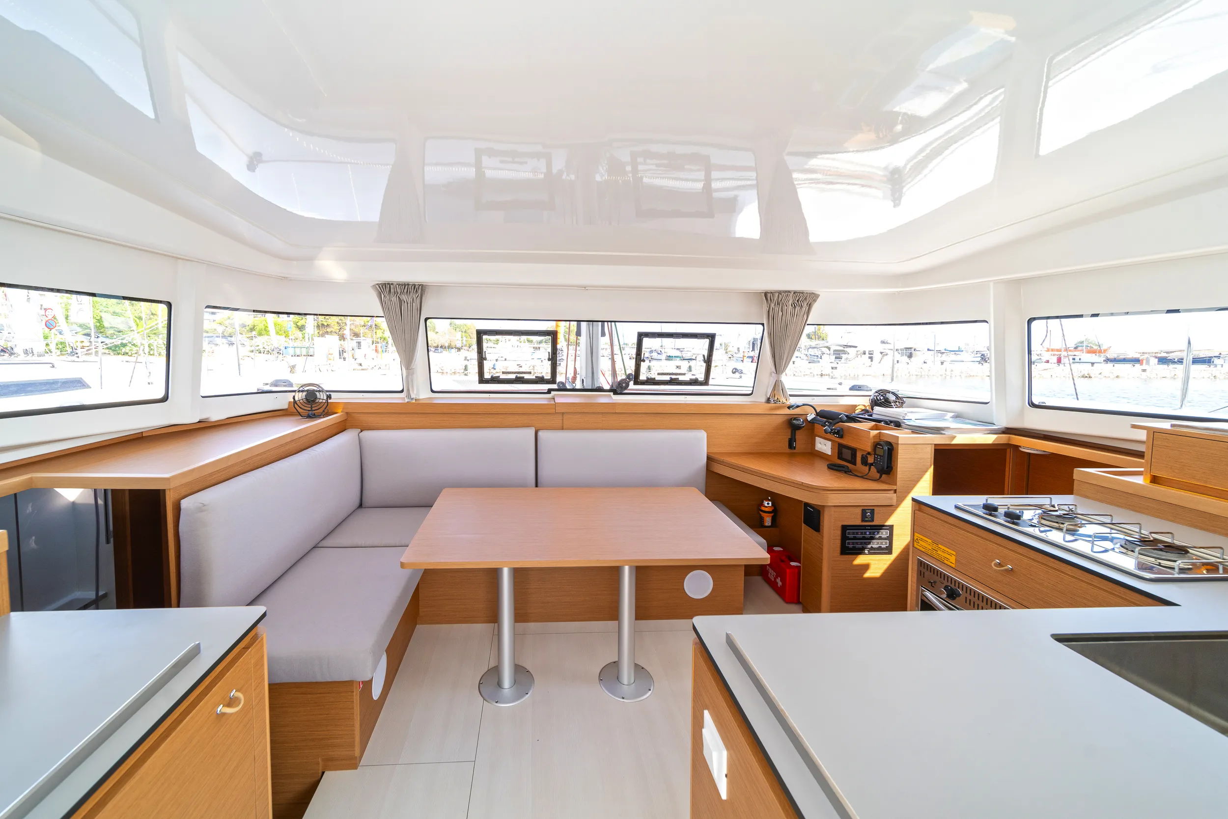 Excess 11 One Kiss — yacht photo 17