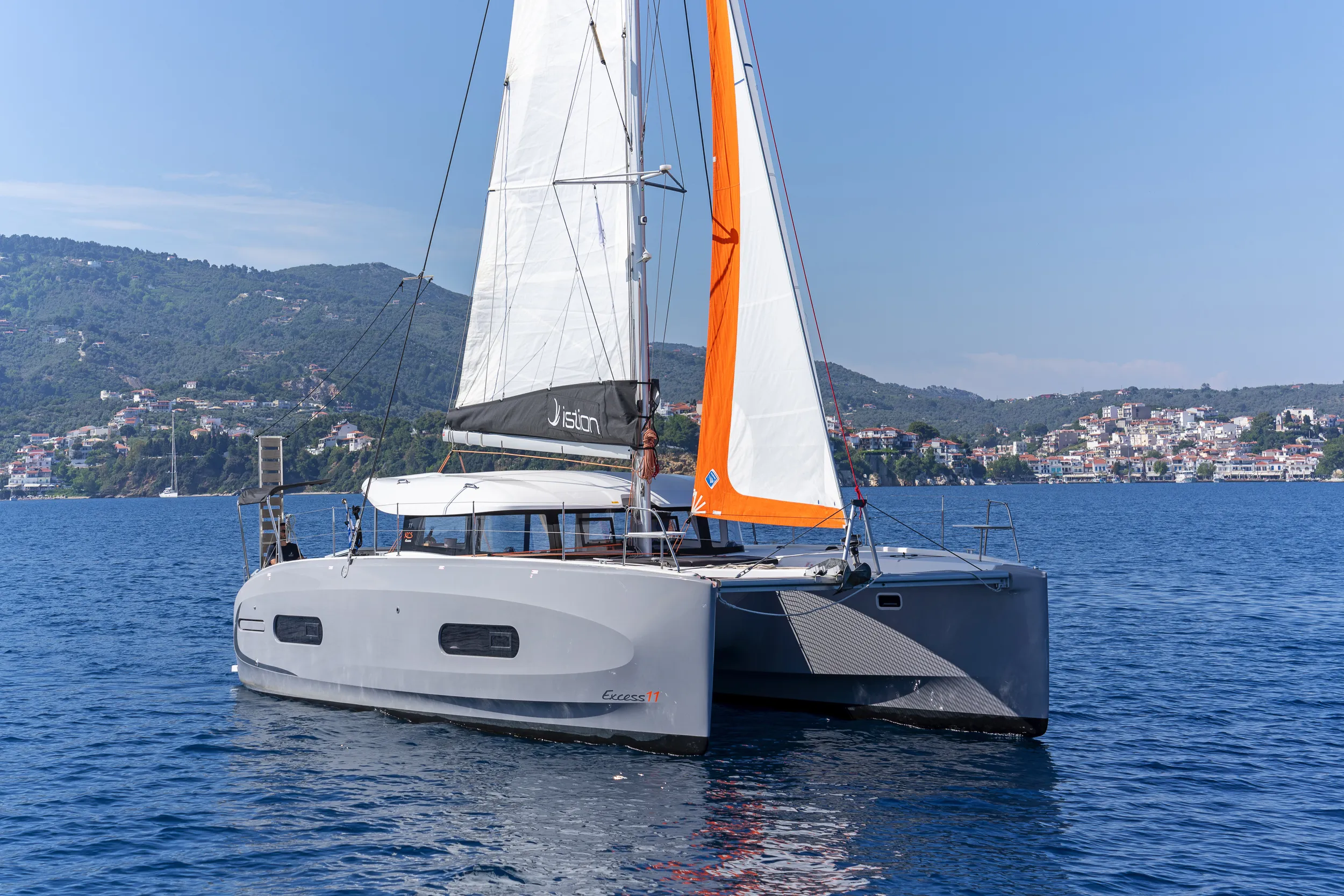 Excess 11 One Kiss — yacht photo 10