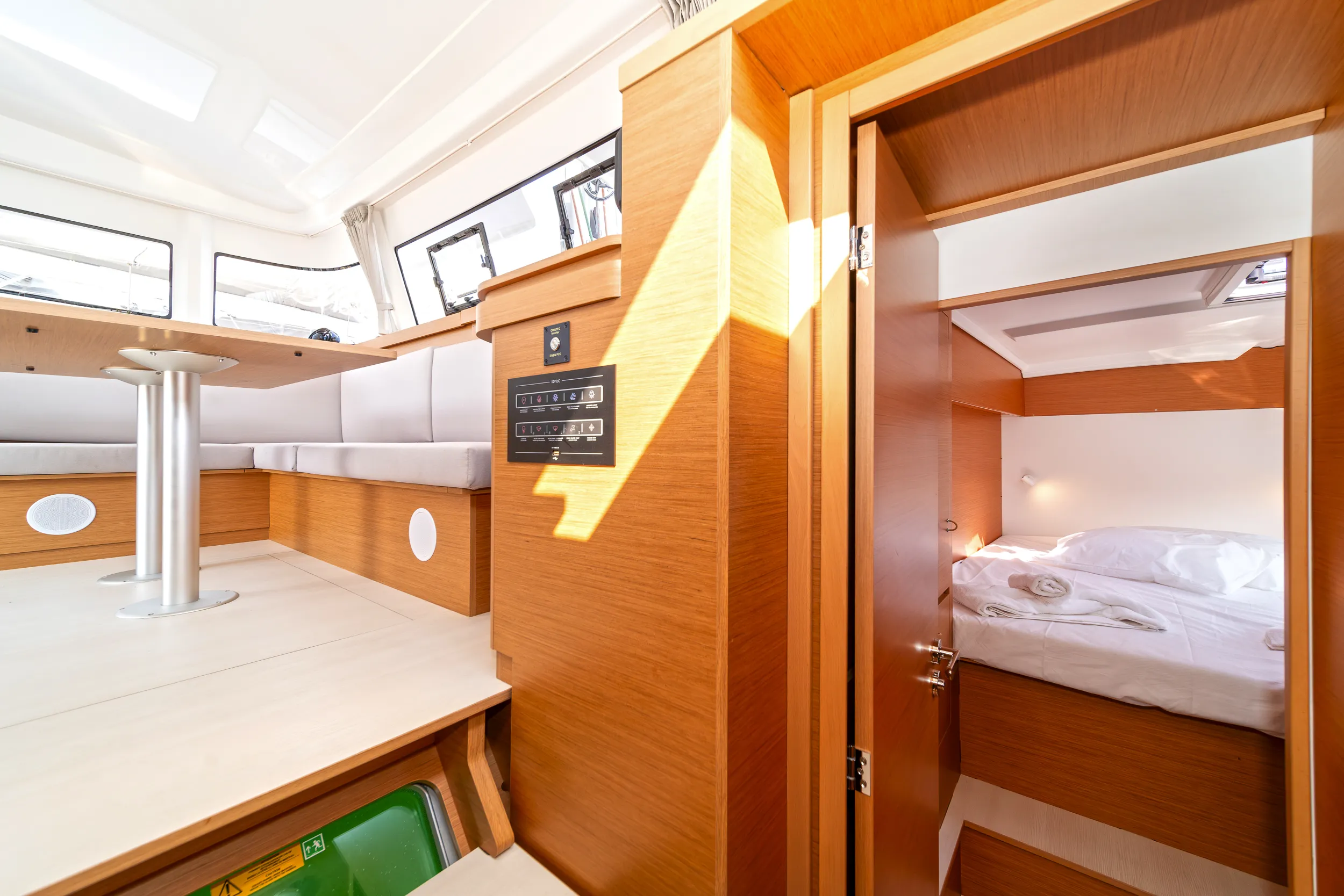 Excess 11 One Kiss — yacht photo 9
