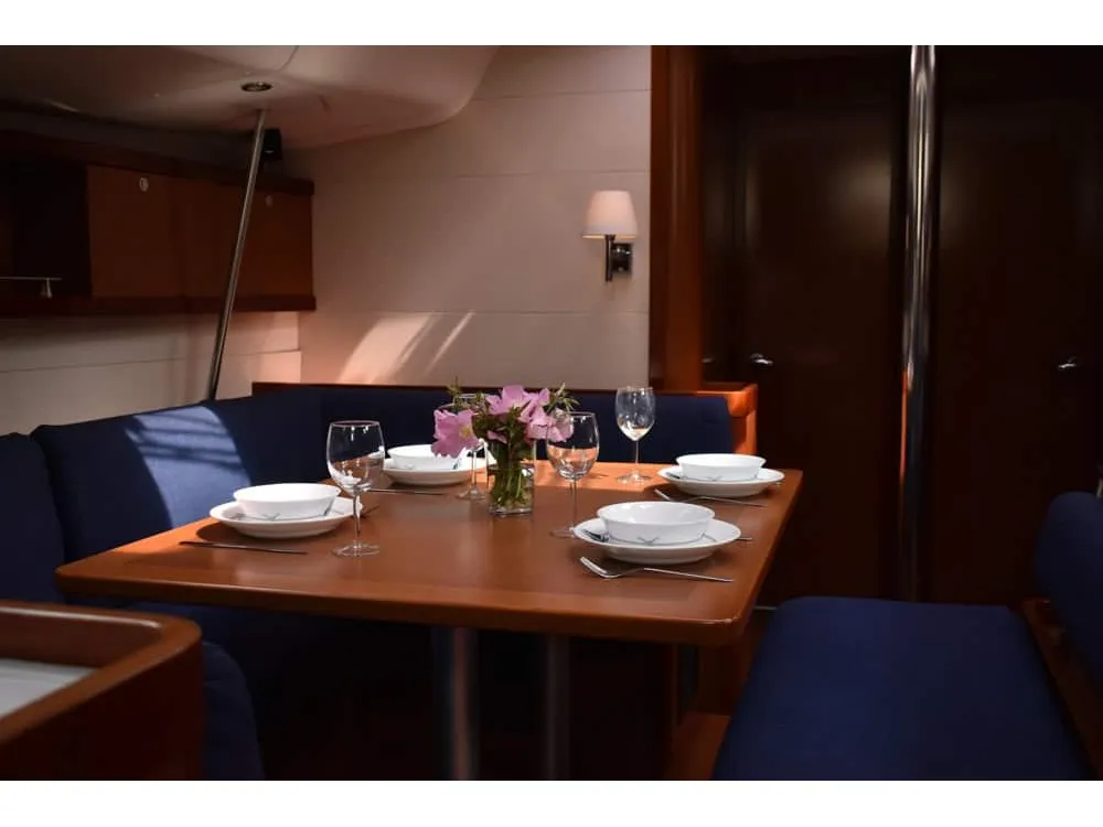 Oceanis 54 Angelina — фотография яхты 10
