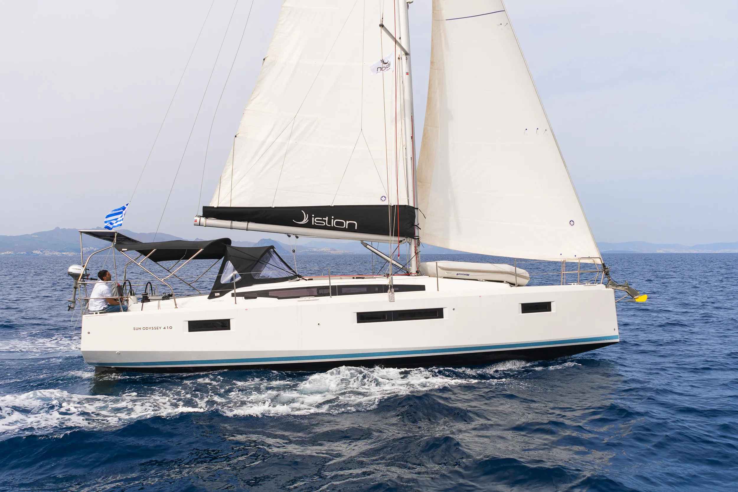 Sun Odyssey 410 Naias — фотография яхты 12