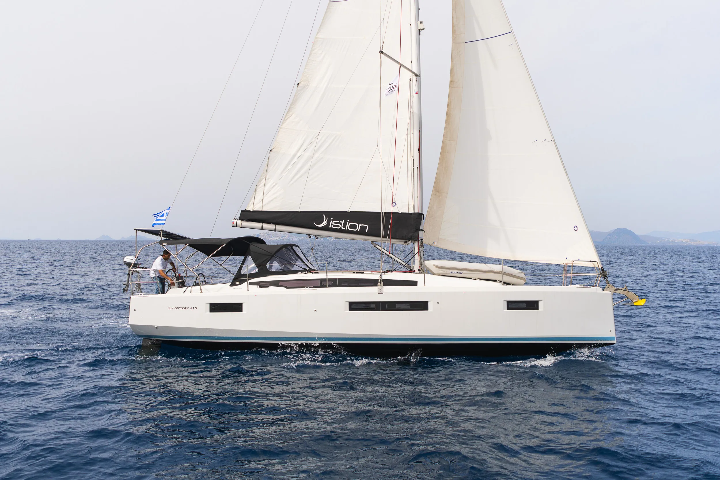 Sun Odyssey 410 Naias — фотография яхты 10