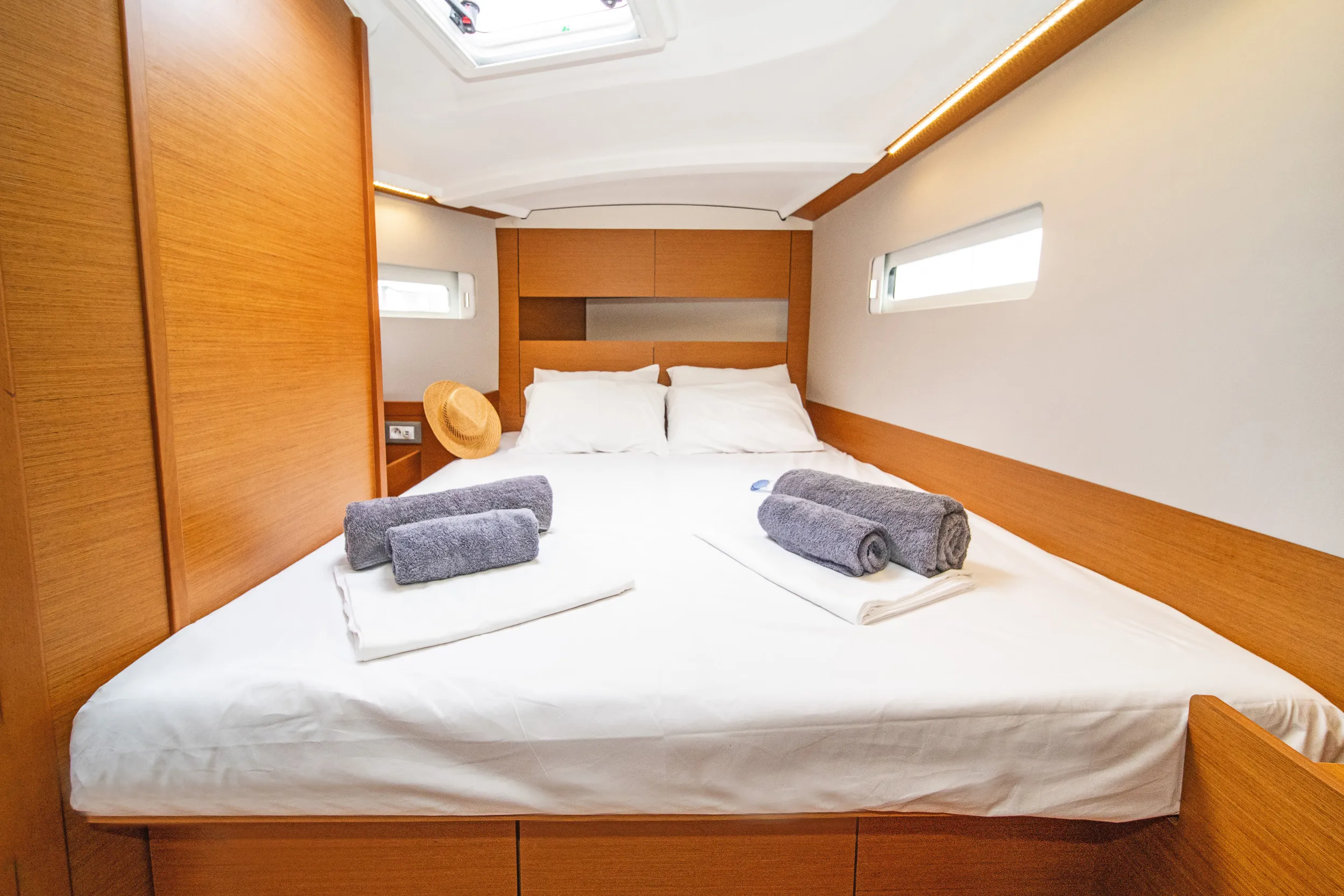 Sun Odyssey 410 Naias — фотография яхты 4
