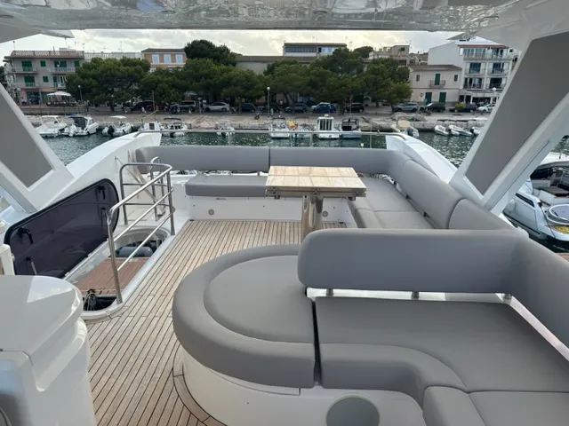 Sunseeker Manhattan 66 Eliot — yacht photo 20