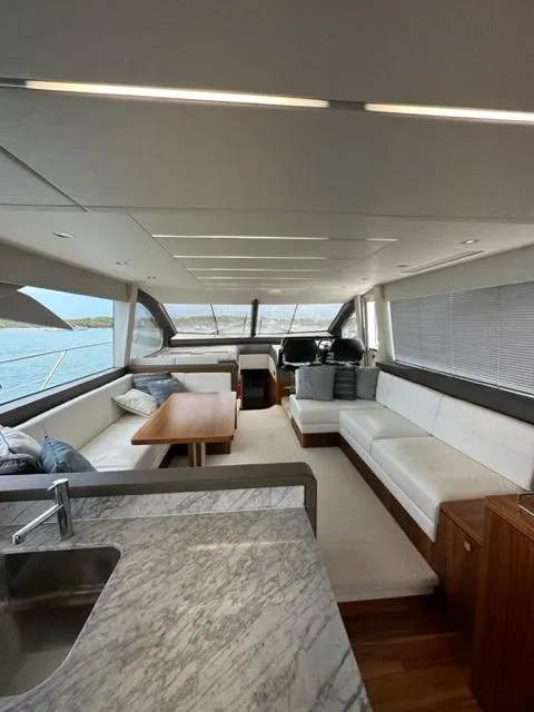 Sunseeker Manhattan 66 Eliot — yacht photo 19