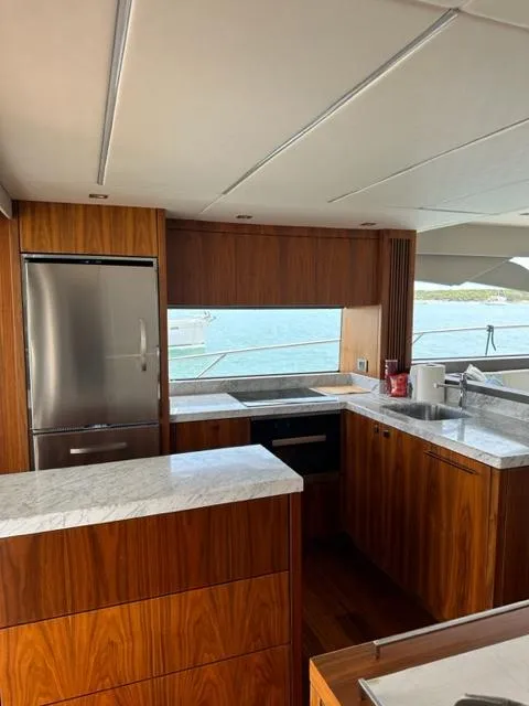 Sunseeker Manhattan 66 Eliot — yacht photo 21