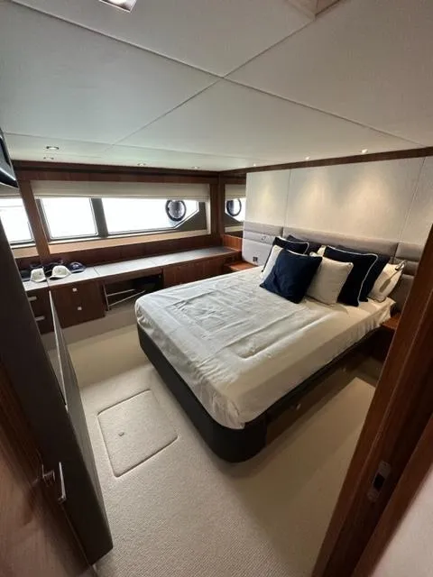 Sunseeker Manhattan 66 Eliot — yacht photo 8