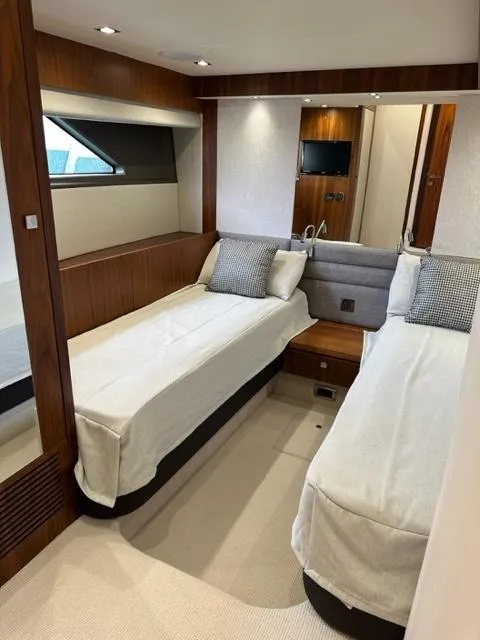 Sunseeker Manhattan 66 Eliot — yacht photo 16