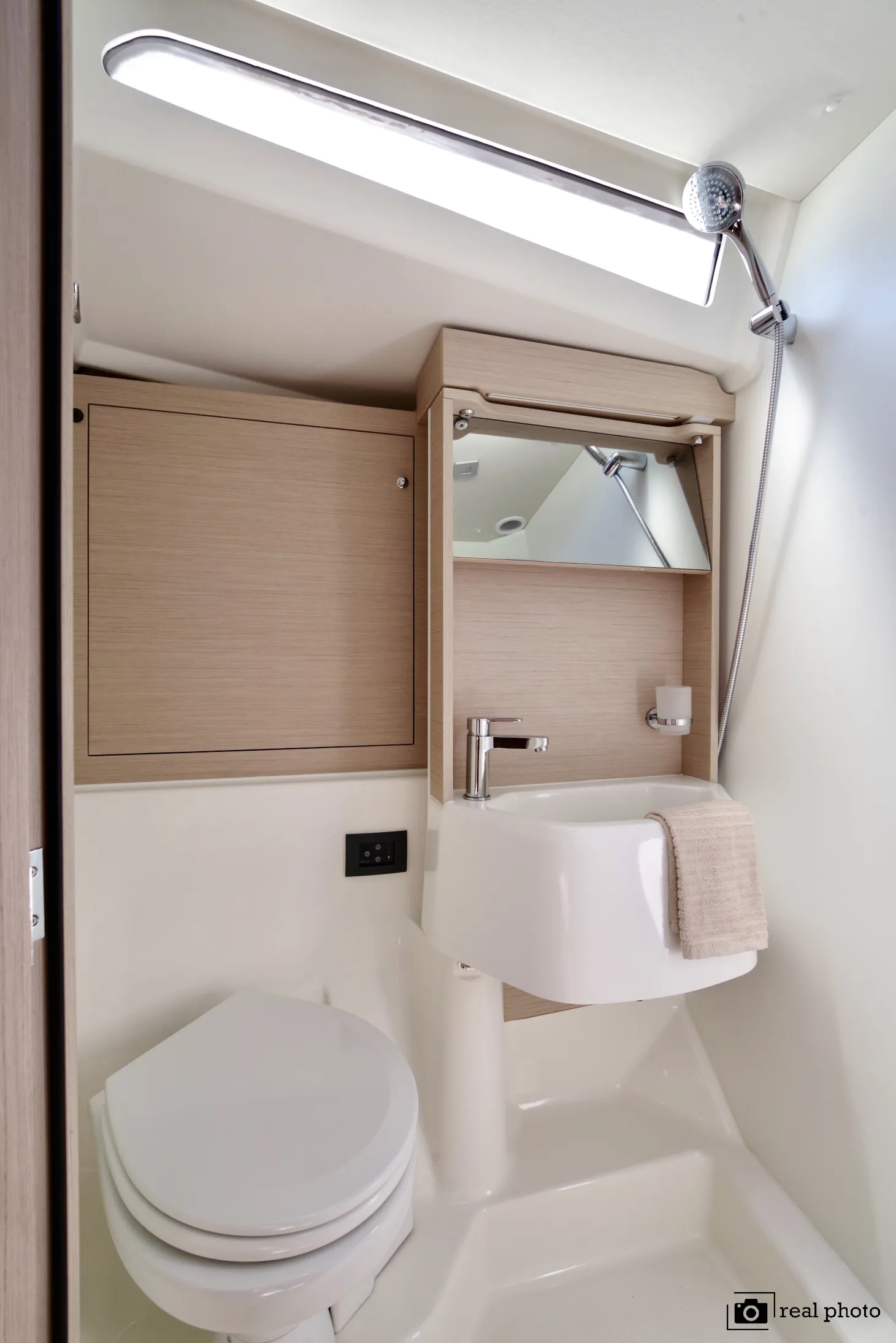 Oceanis 51.1 ORSA 4 - Water maker, Solar Panel — yacht photo 2