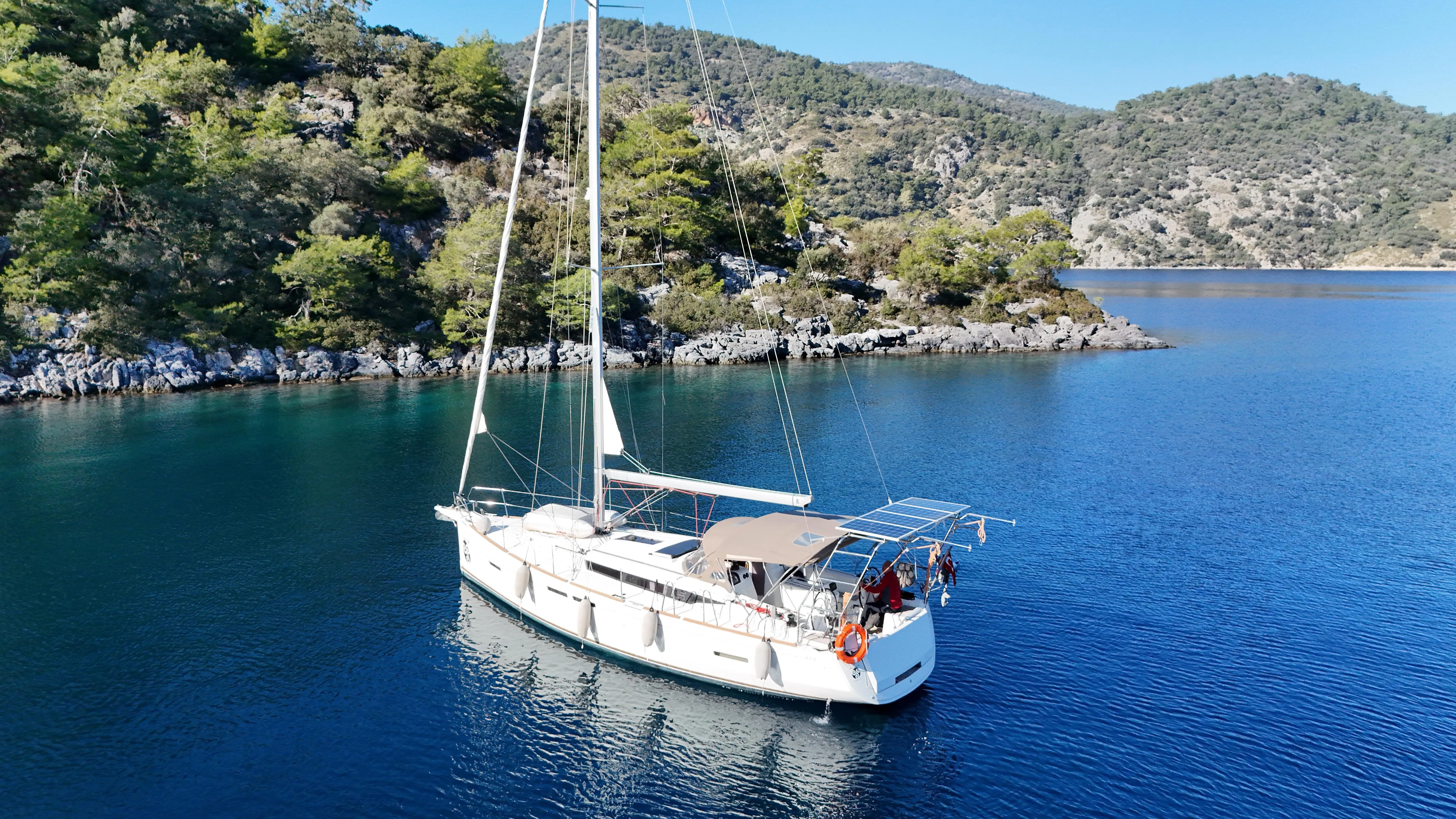 Sun Odyssey 419 Foxy — фотография яхты 17
