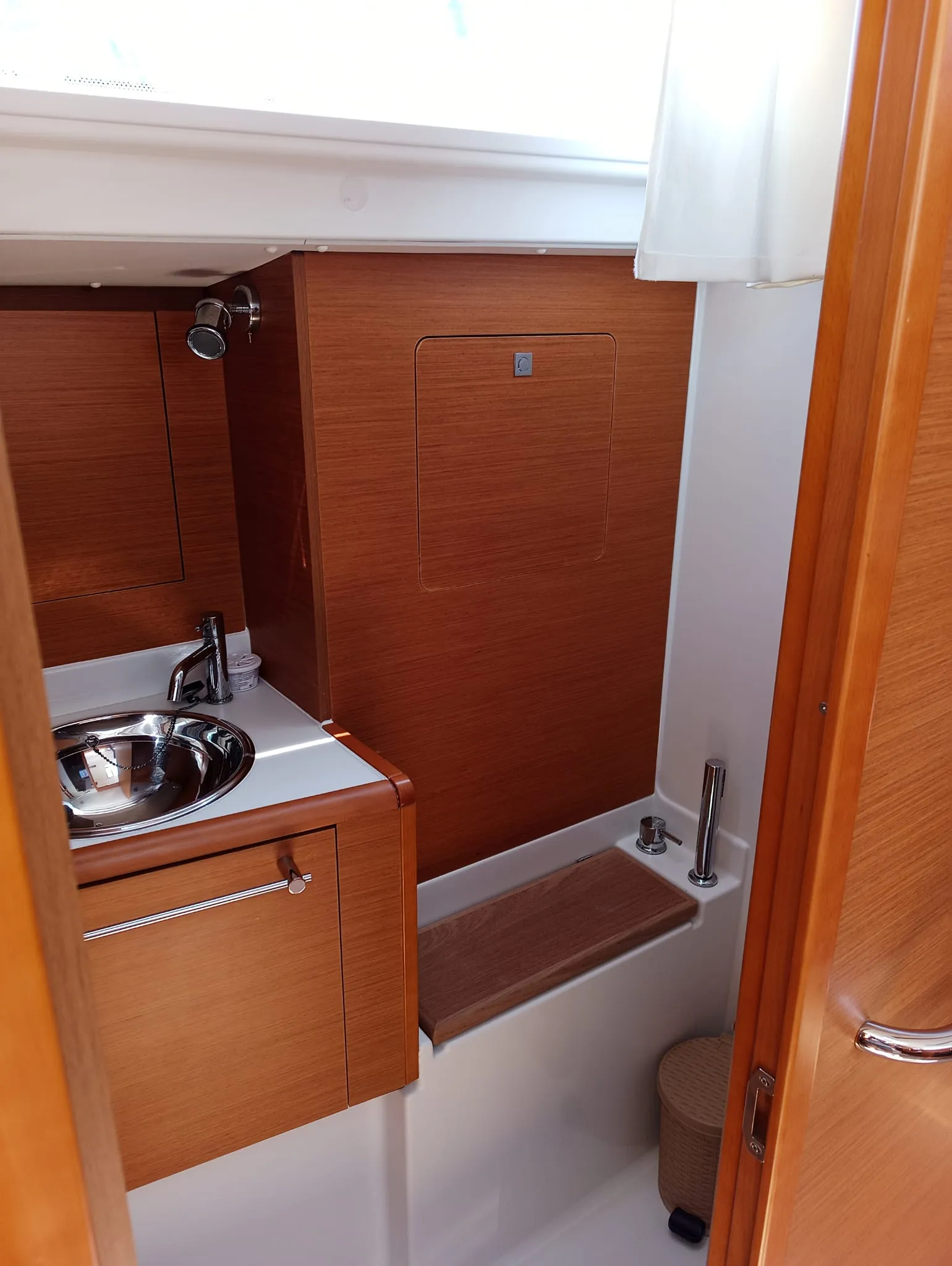 Sun Odyssey 419 Foxy — фотография яхты 13