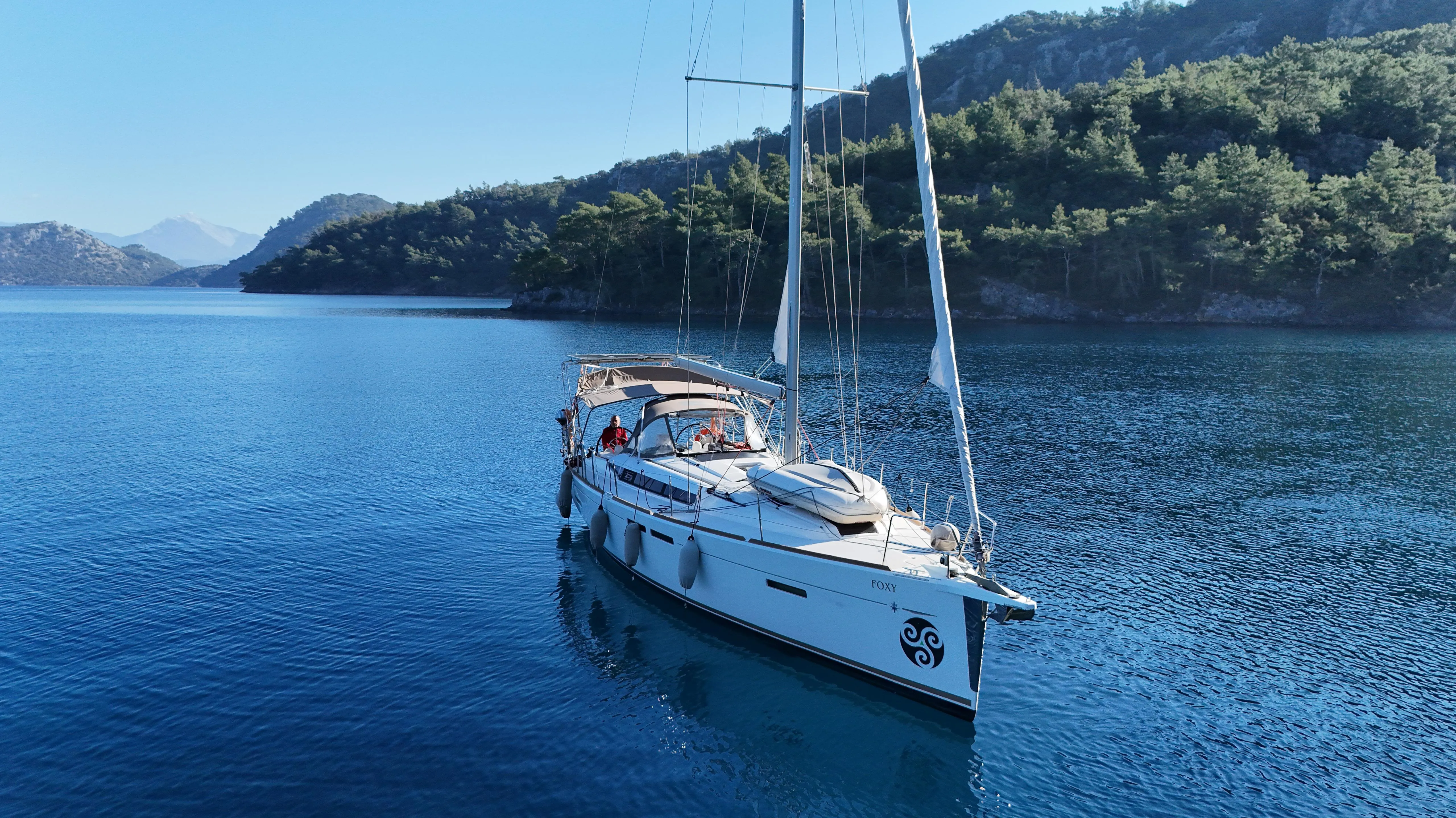Sun Odyssey 419 Foxy — фотография яхты 3