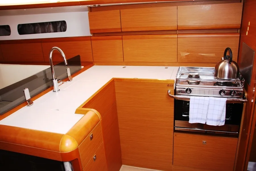Sun Odyssey 439 Code — yacht photo 2