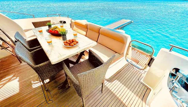 Azimut 58 Azimut — yacht photo 4
