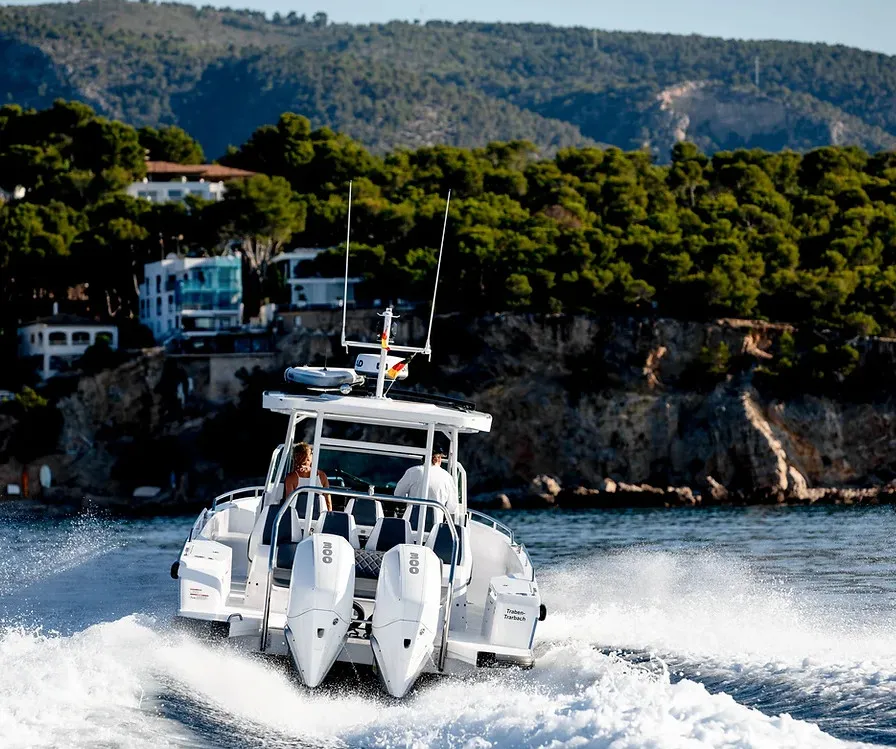 Axopar 37 Sun Top Apollo — yacht photo 3