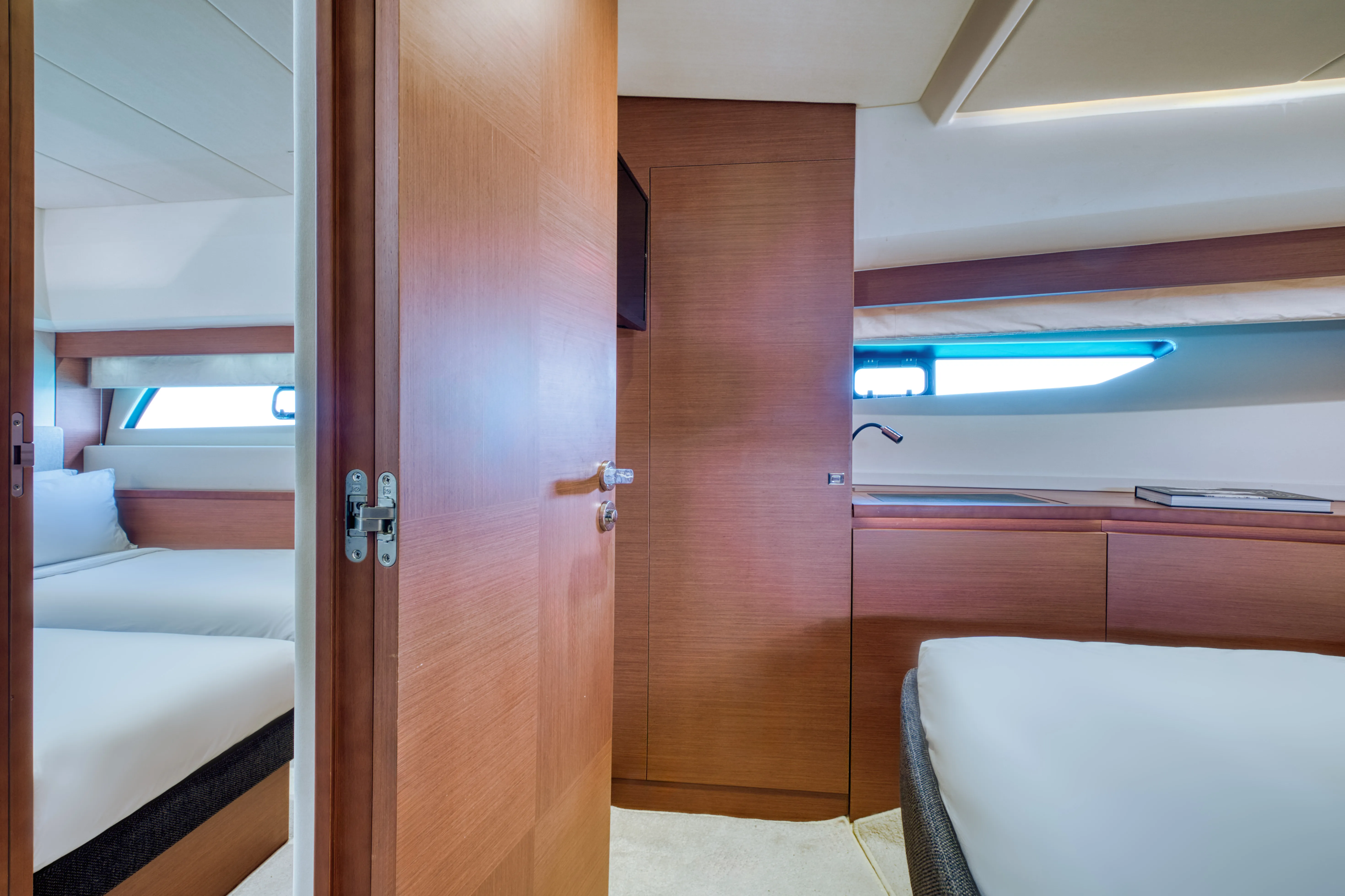 Prestige 550 Fly Maya — jahtikuva 20