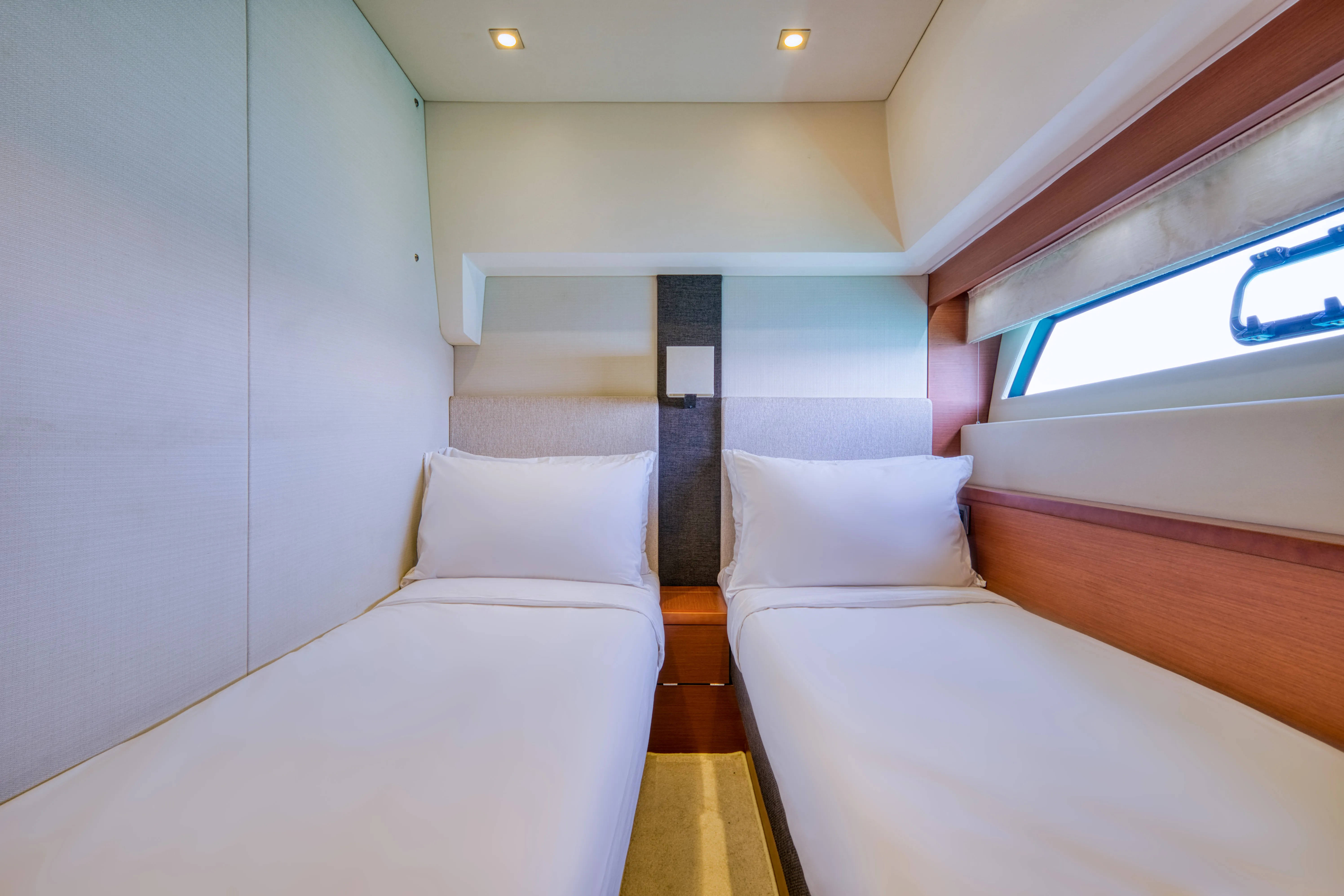 Prestige 550 Fly Maya — jahtikuva 13