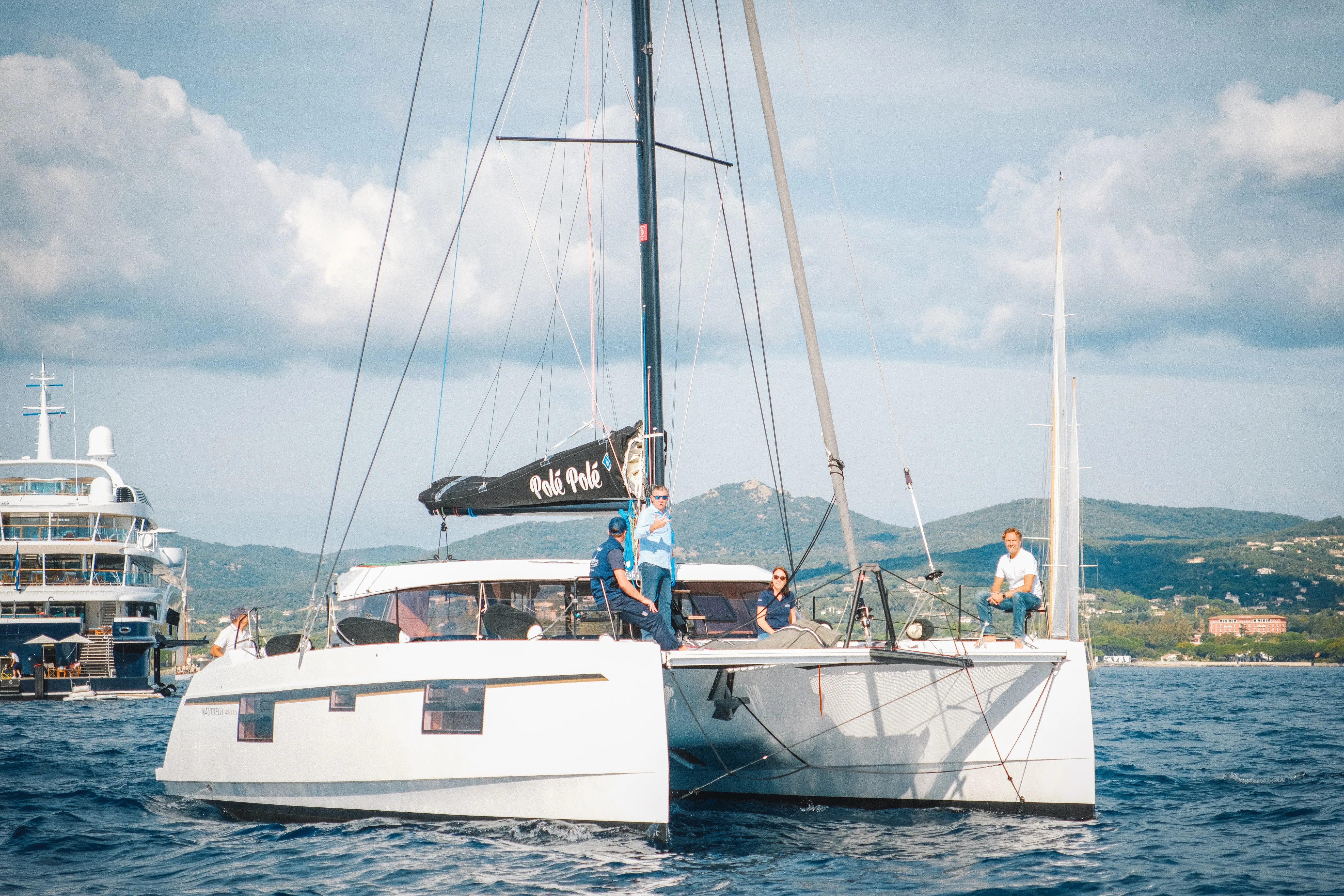 Nautitech 40 Open Polé — jahtikuva 2