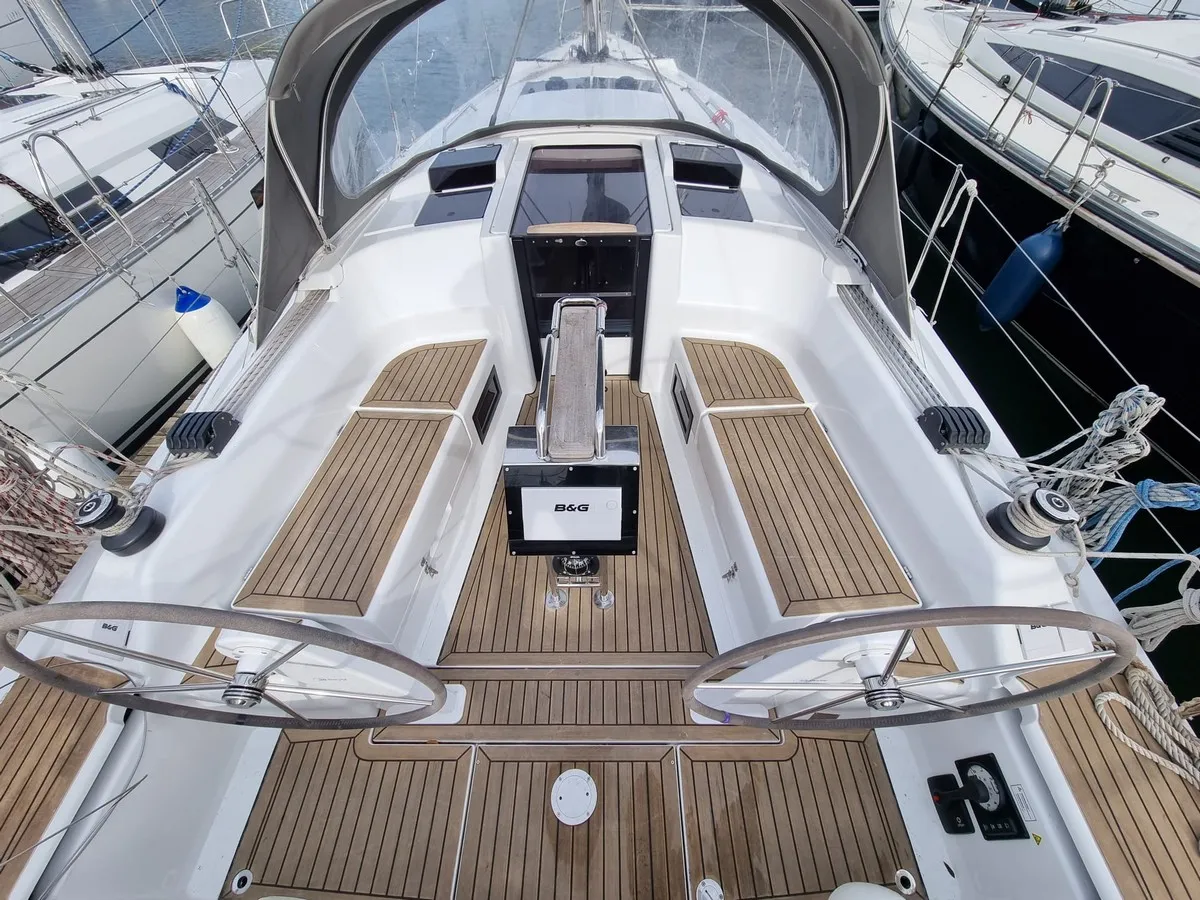 Hanse 348 First Wind — jahtikuva 2