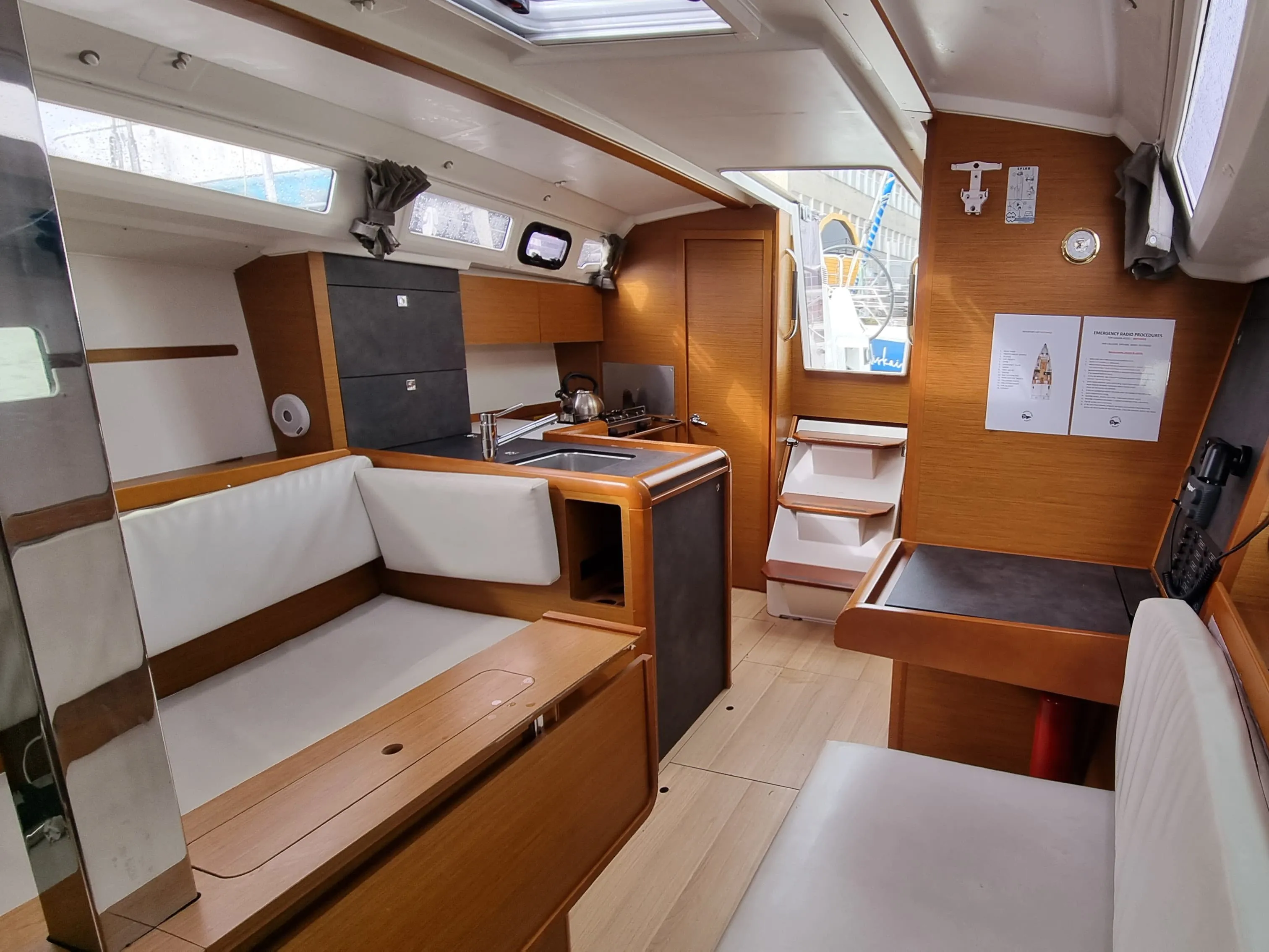 Sun Odyssey 349 H3L — foto dello yacht n. 4