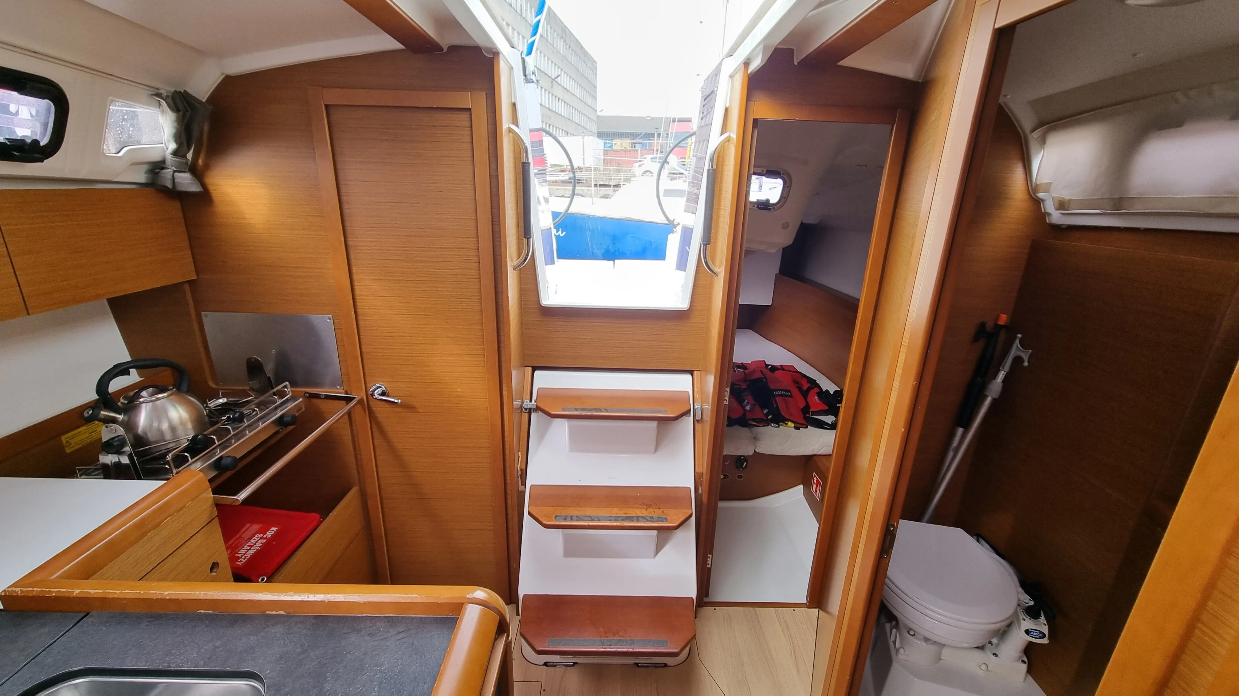 Sun Odyssey 349 H3L — foto dello yacht n. 2