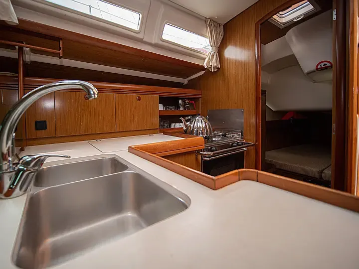 Sun Odyssey 42 i Mila — фотография яхты 3