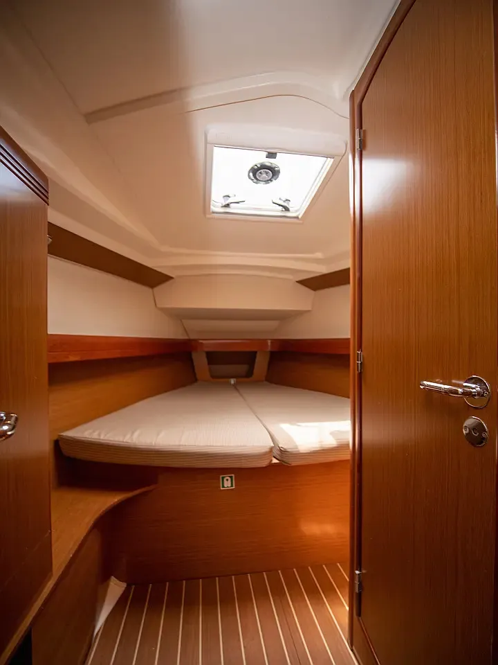 Sun Odyssey 42 i Mila — фотография яхты 15