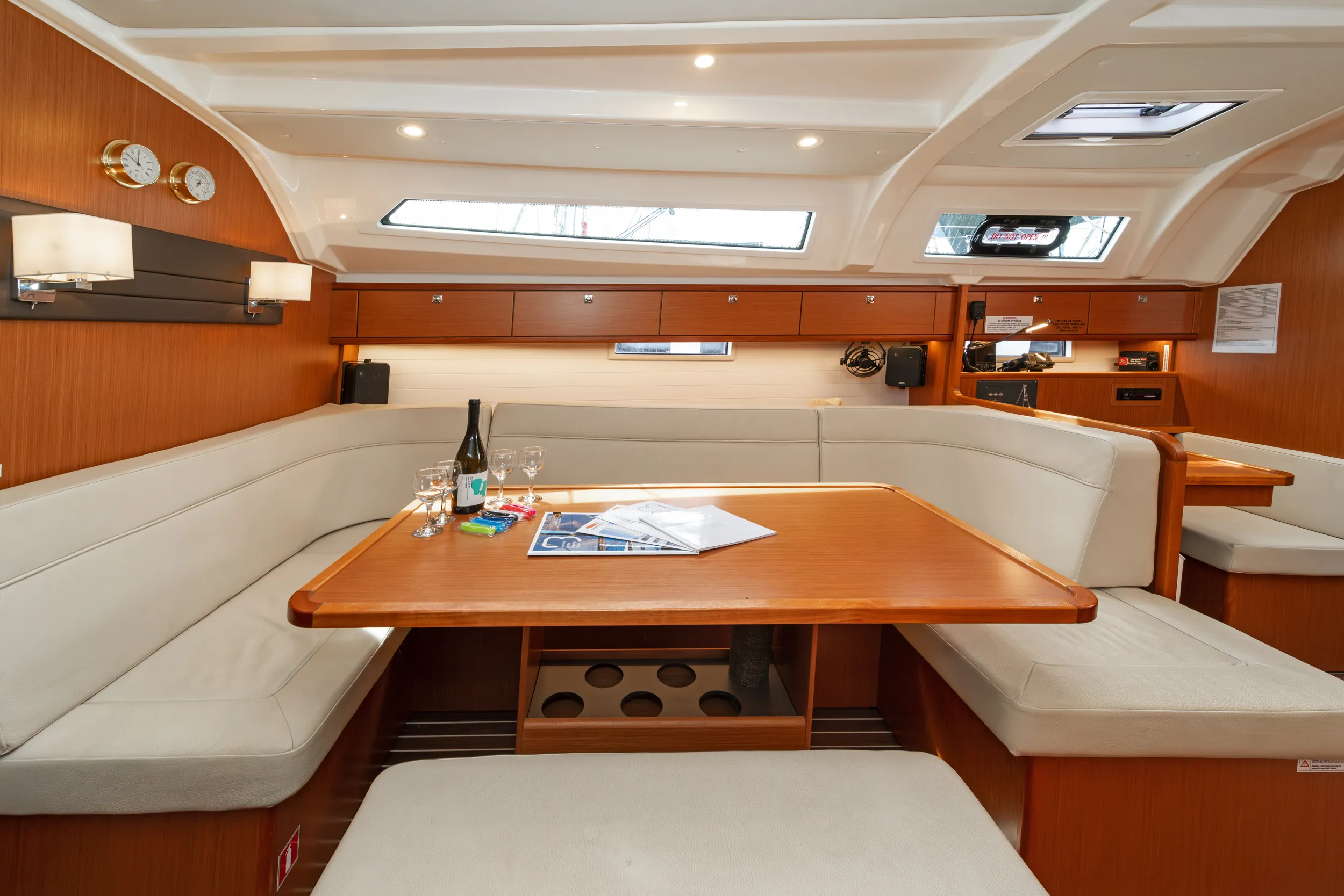 Bavaria Cruiser 41 Laertis — фотография яхты 14
