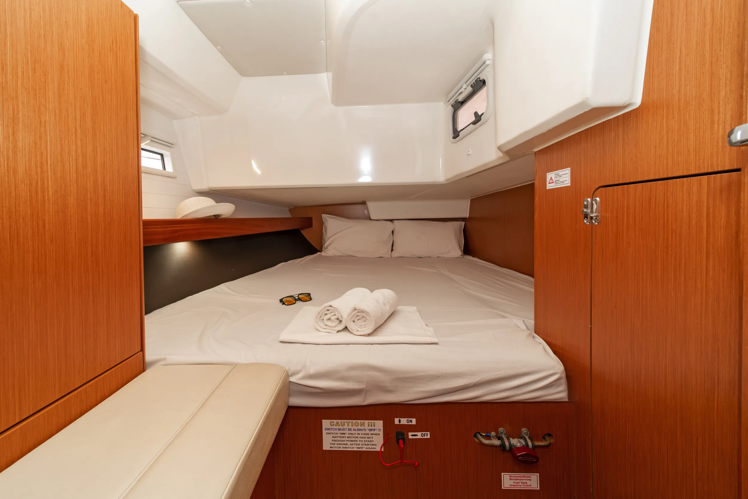 Bavaria Cruiser 41 Laertis — фотография яхты 15