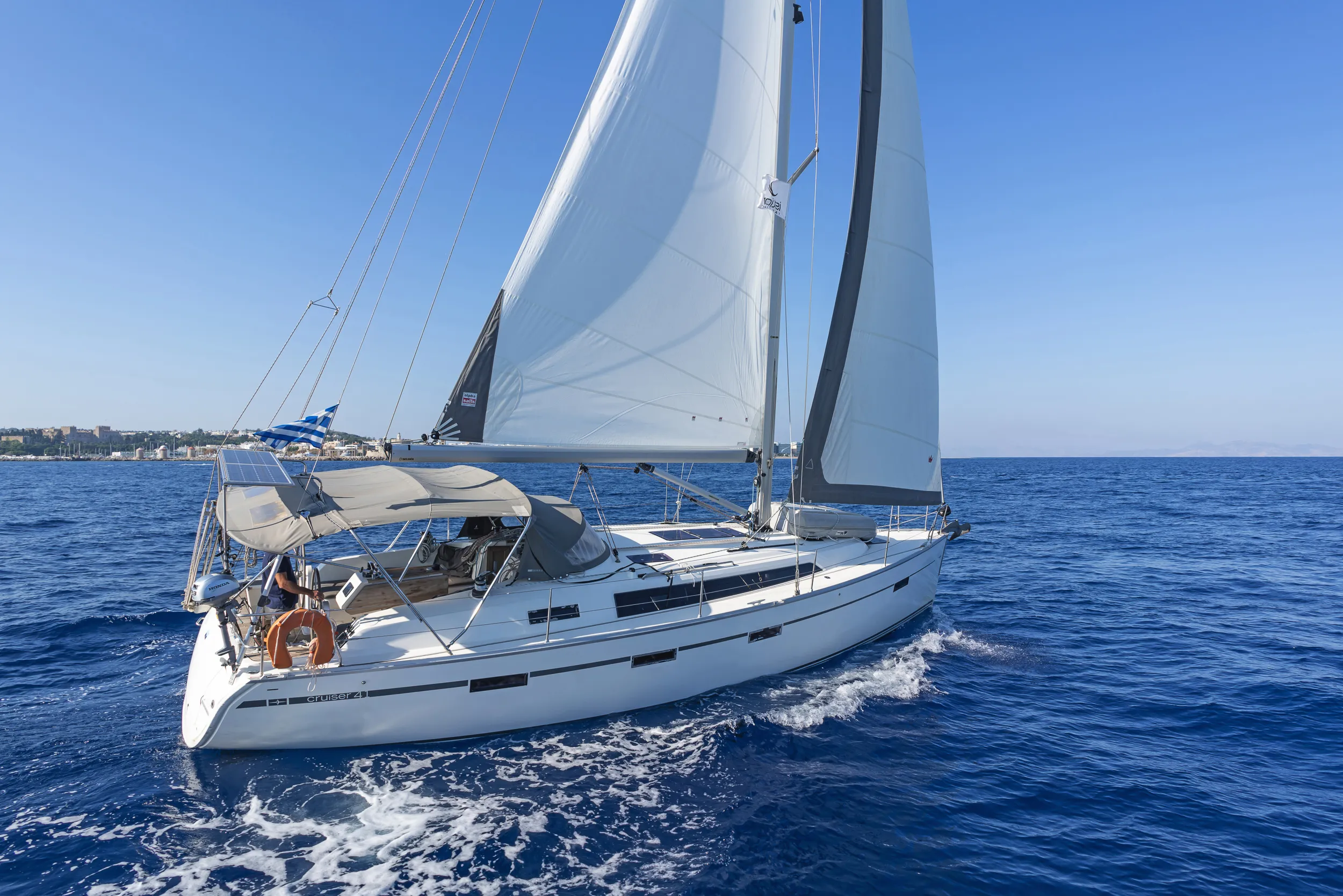 Bavaria Cruiser 41 Laertis — фотография яхты 7
