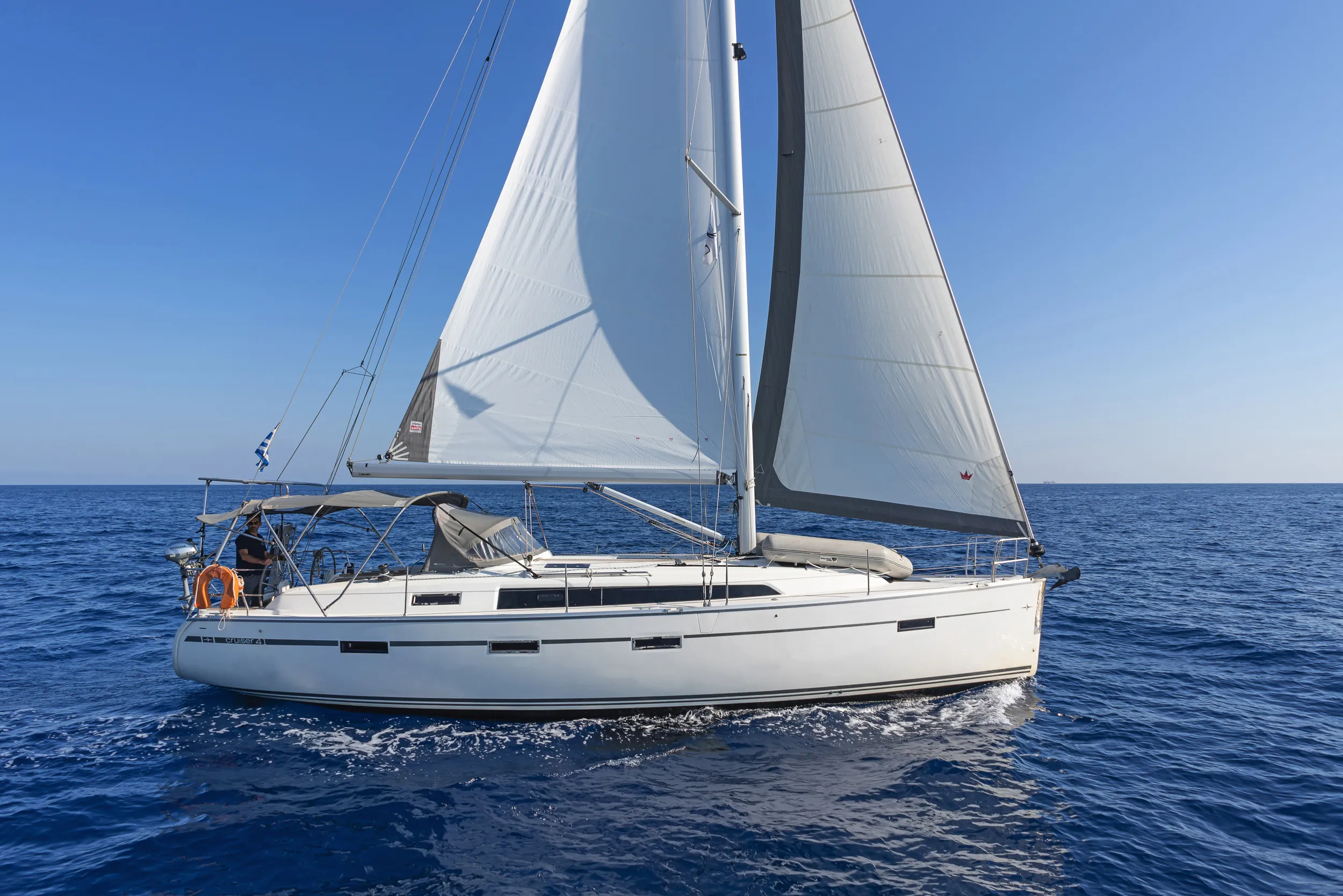 Bavaria Cruiser 41 Laertis — фотография яхты 24