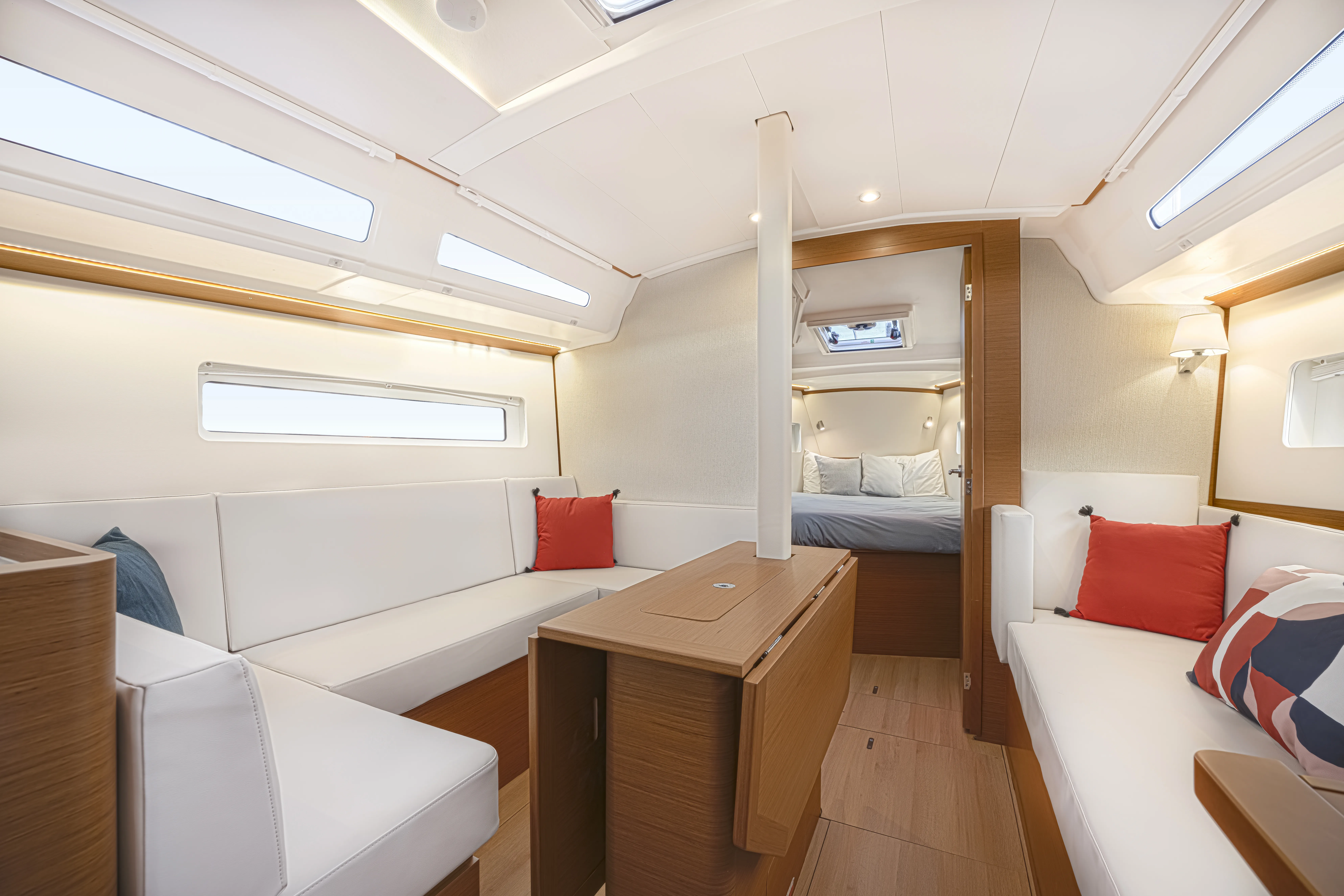 Sun Odyssey 380 Cotufa — фотография яхты 2