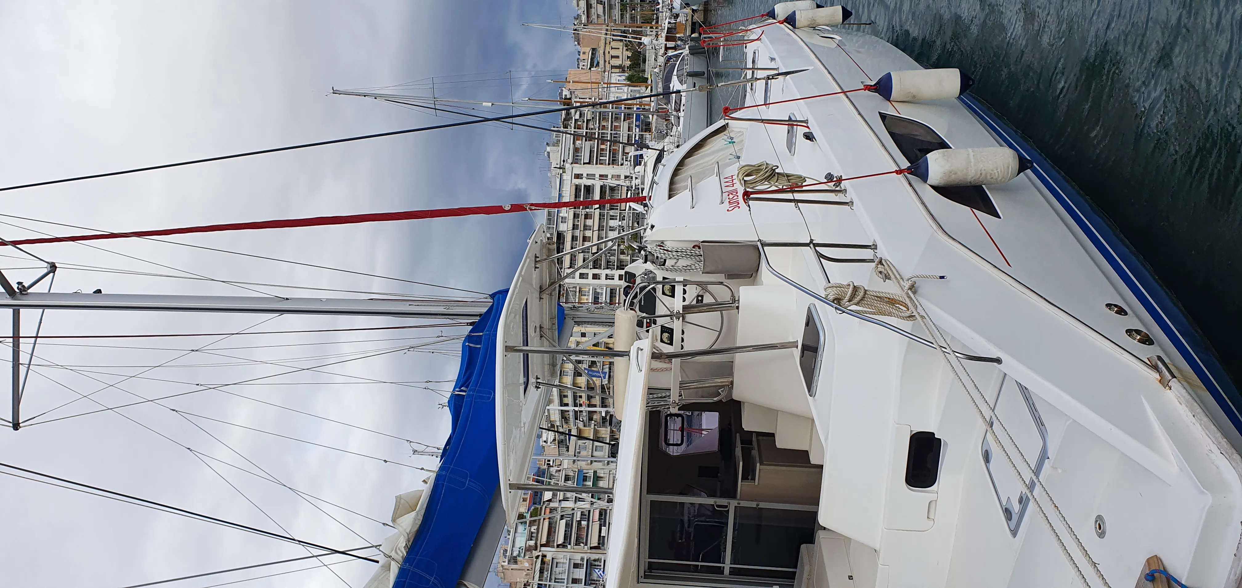 Leopard 44 La Luna (Radazul) — fotografie jachty 10