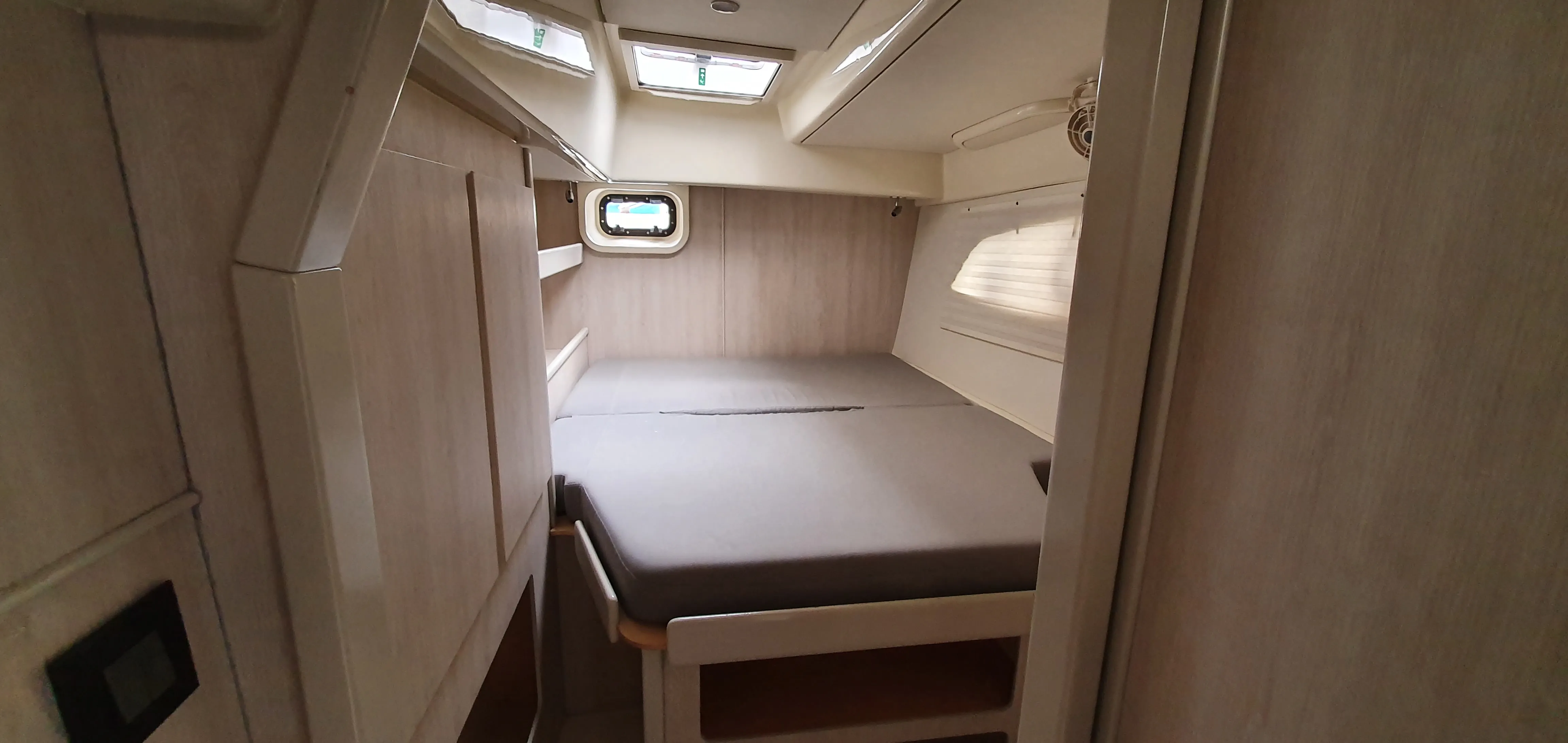 Leopard 44 La Luna (Radazul) — fotografie jachty 6