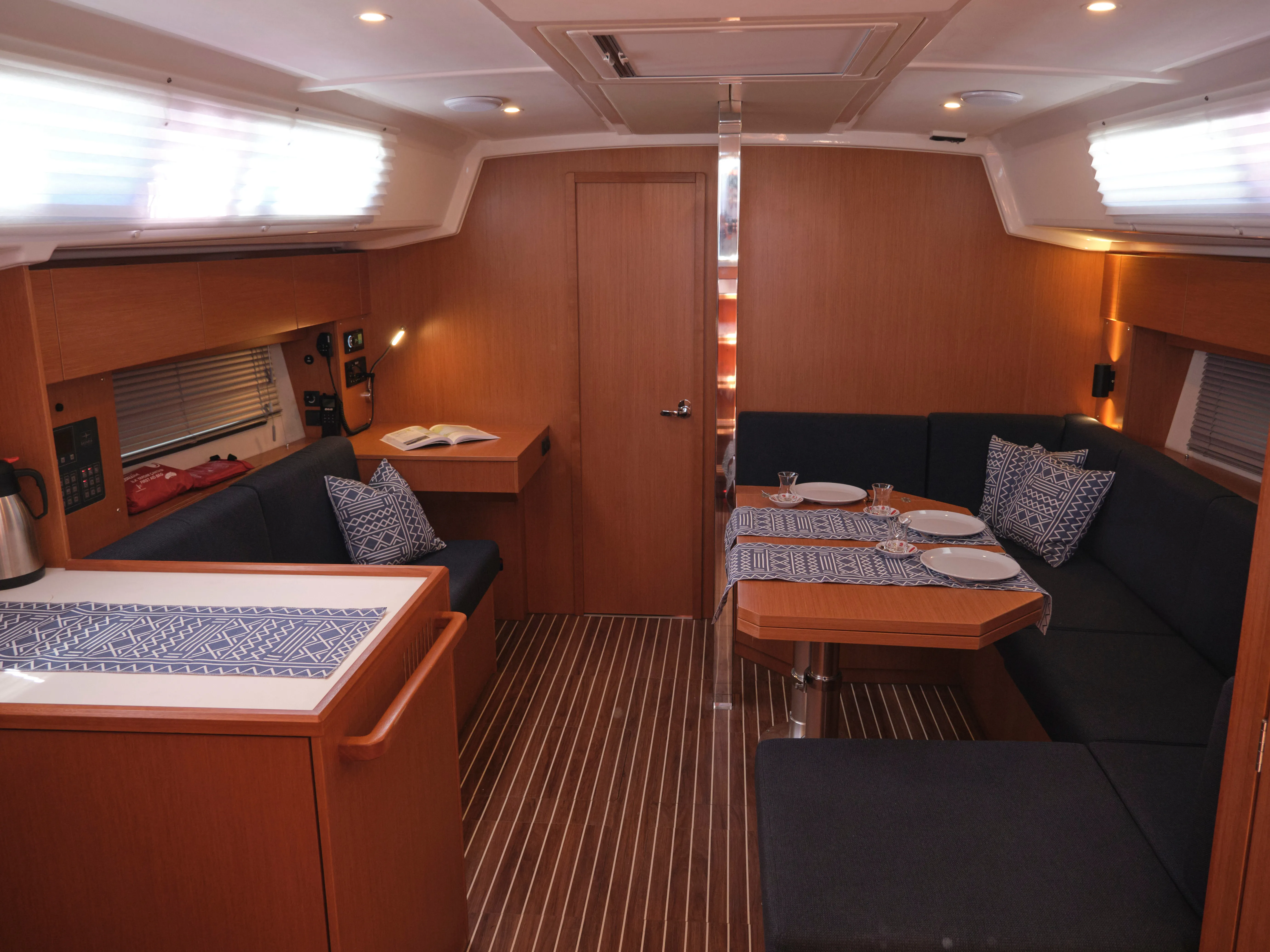 Bavaria C42 Selene — фотография яхты 19
