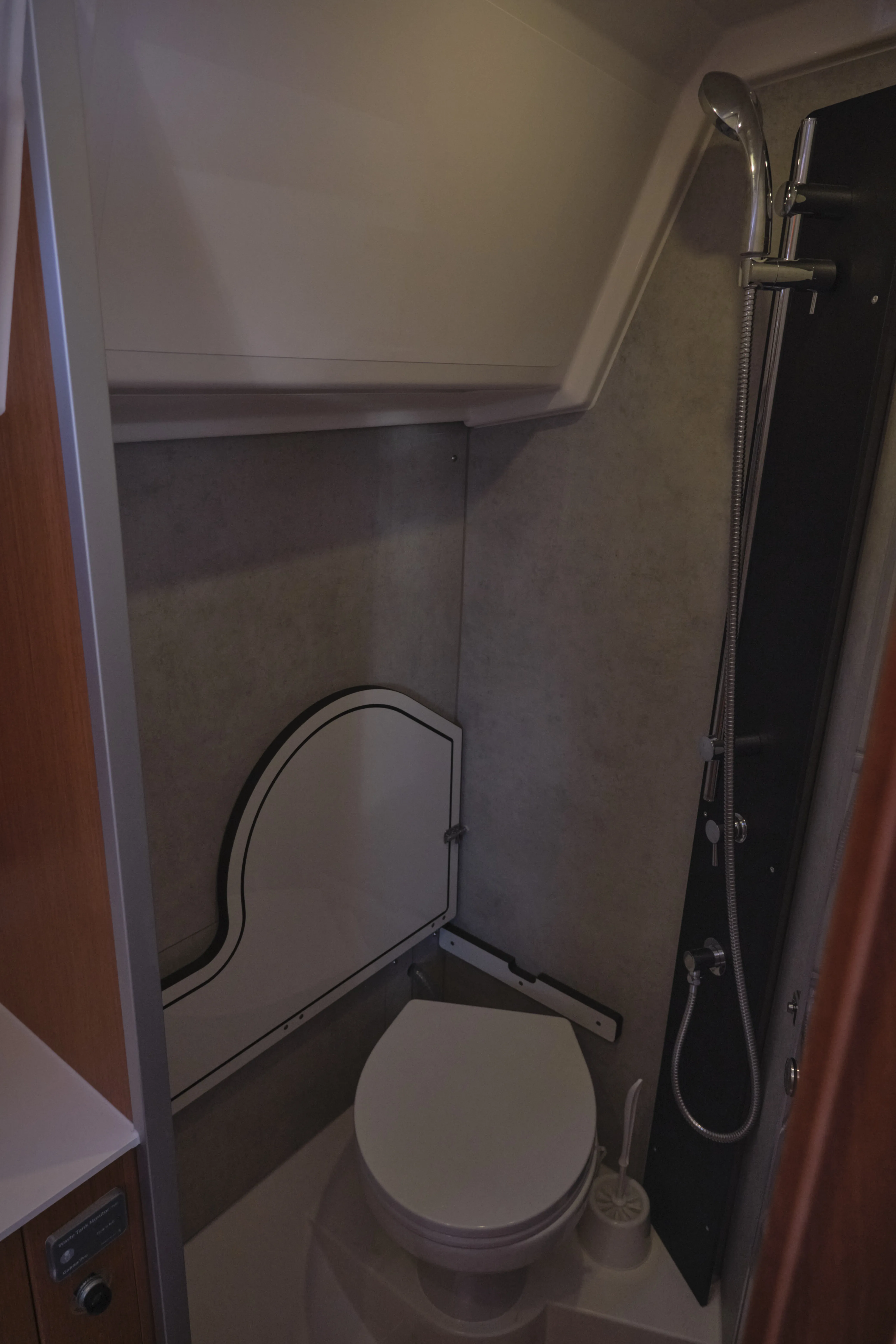 Bavaria C42 Selene — фотография яхты 4