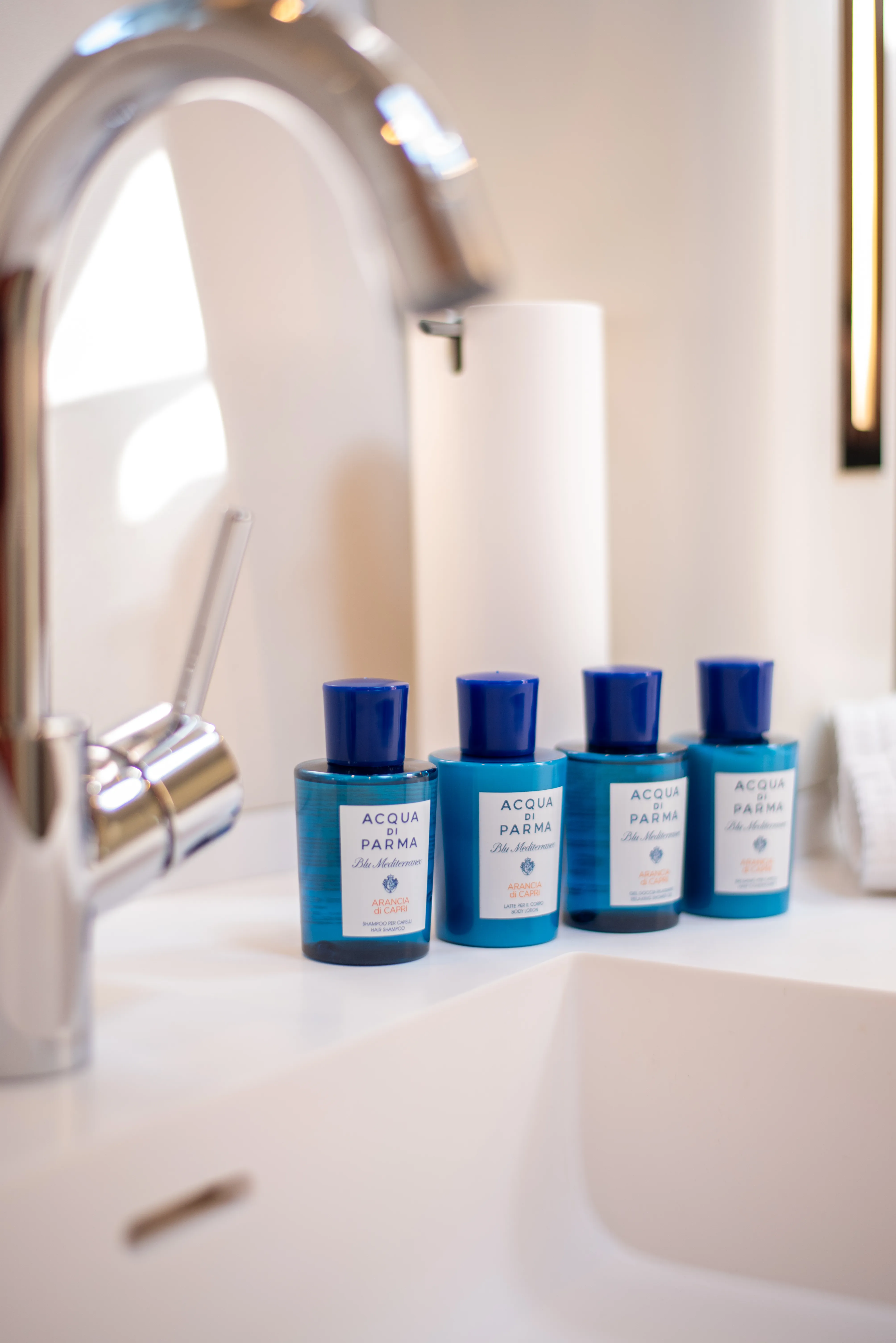 CNB 76 BUBBLES — yacht photo 24