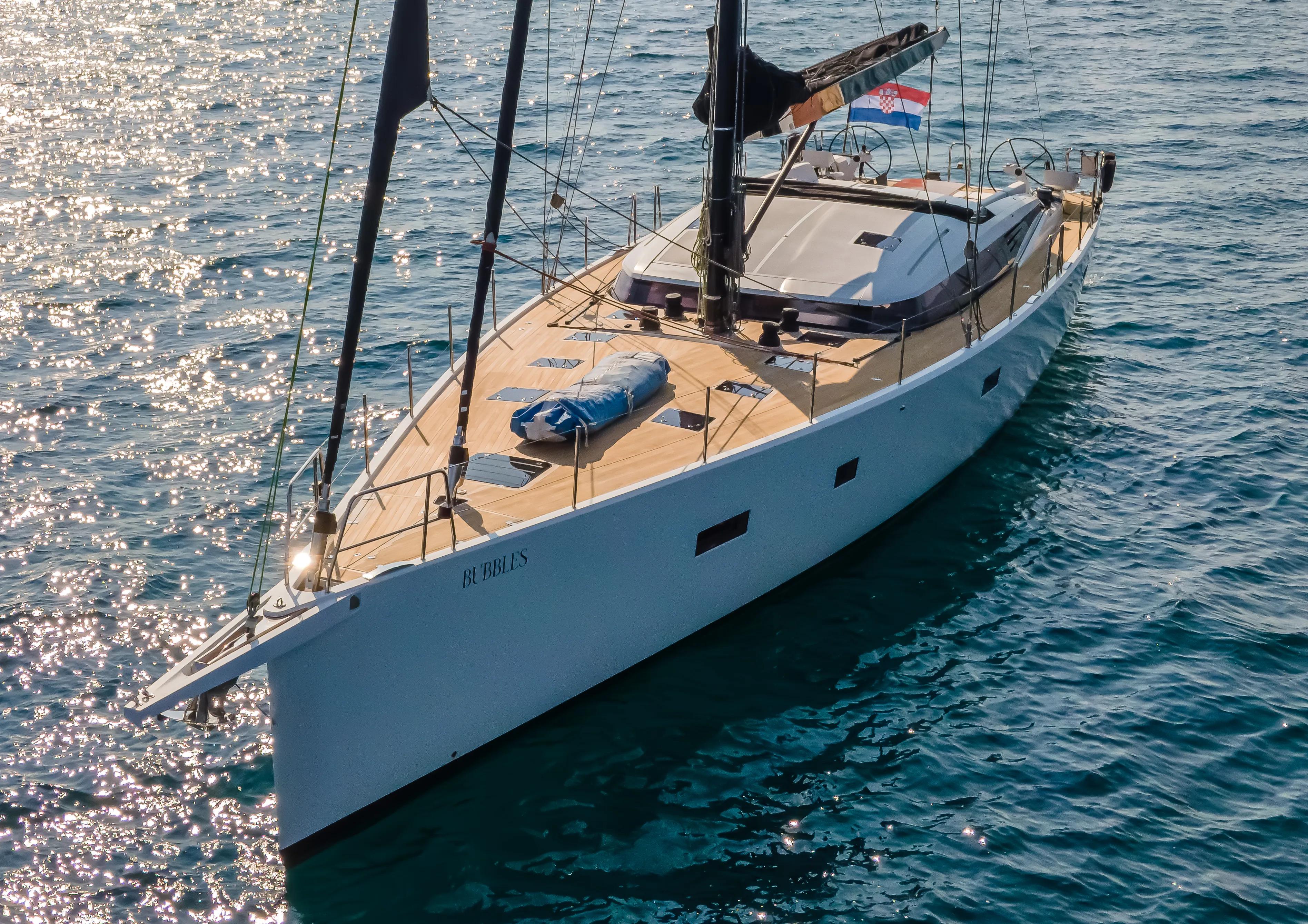 CNB 76 BUBBLES — yacht photo 5